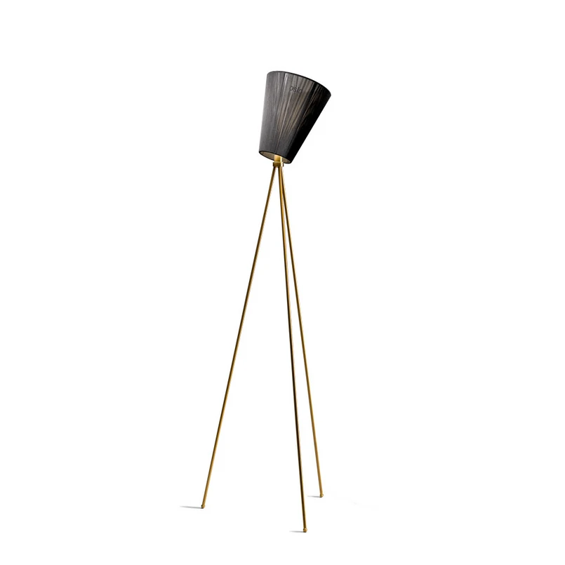 Northern – Oslo Wood Stehleuchte Guld/Schwarz