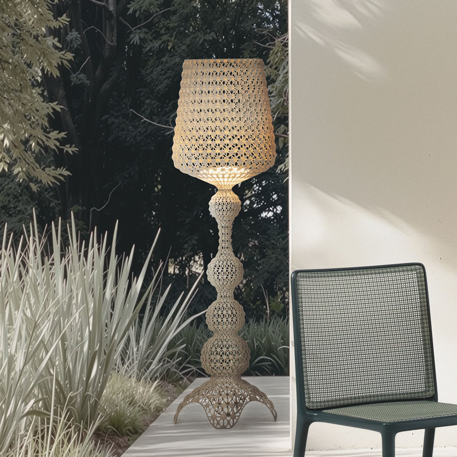 Kartell Kabuki LED outdoor floor lamp, dove grey, IP44, dimmable