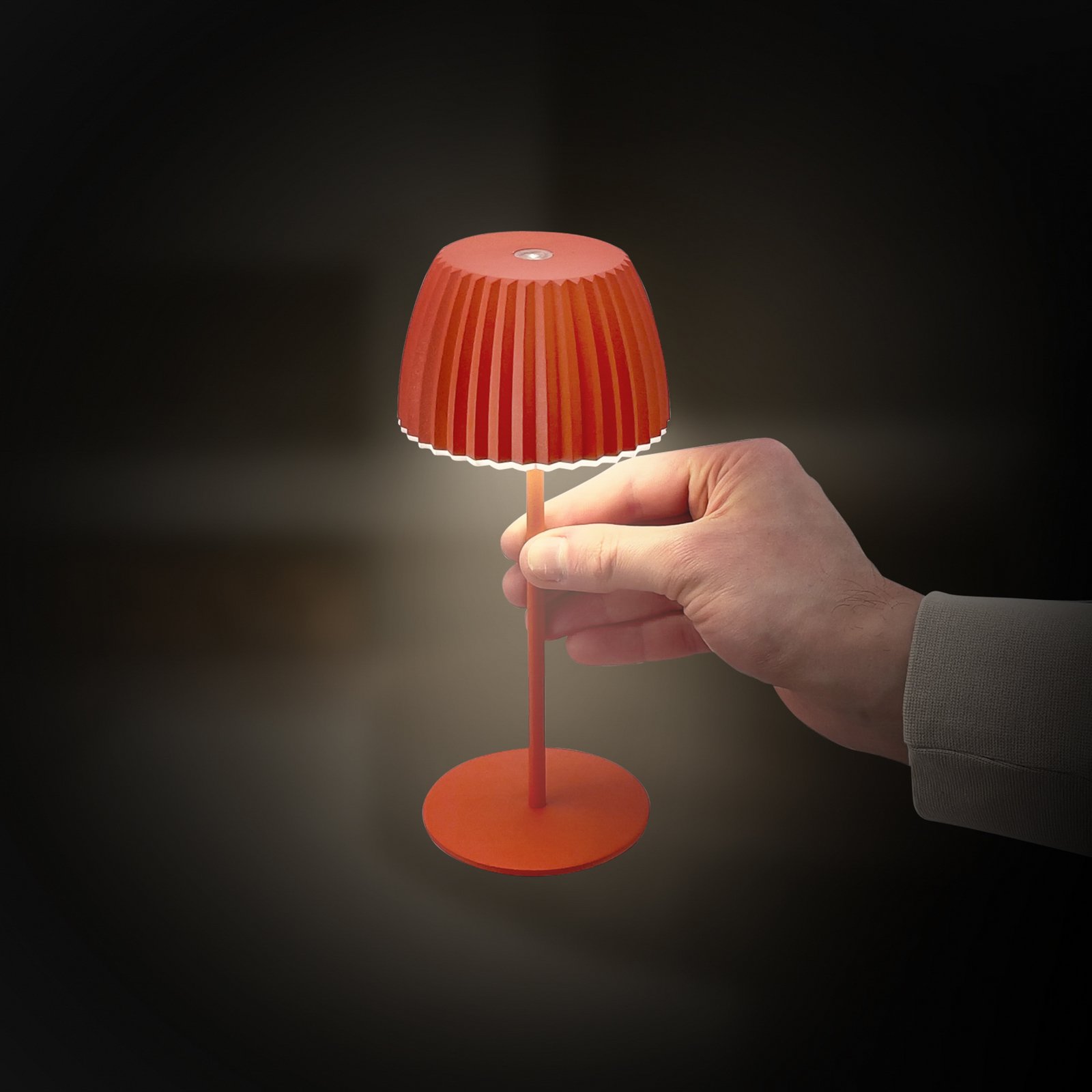 Nabíjecí stolní lampa LED Brilo Riffle bez zásuvky, 20 cm, oranžová