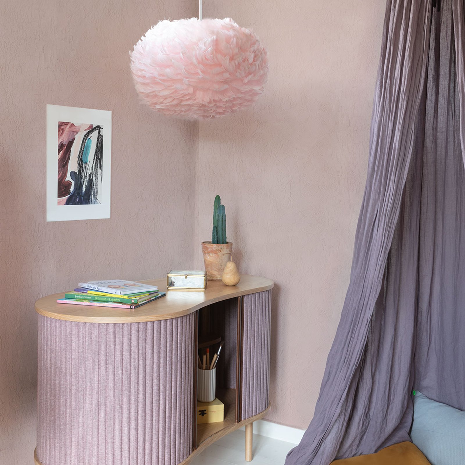 Eos large Hängeleuchte Federn hellrosa - UMAGE Eos large Hängeleuchte Federn hellrosa - UMAGE