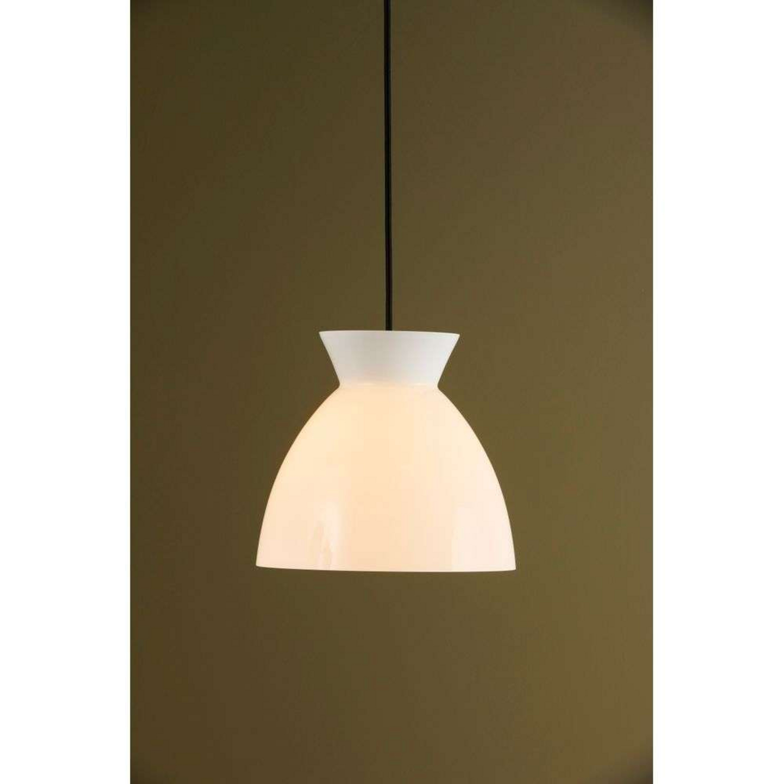 Bikube 290P Candeeiro Suspenso Opal/Black - Piet Hein