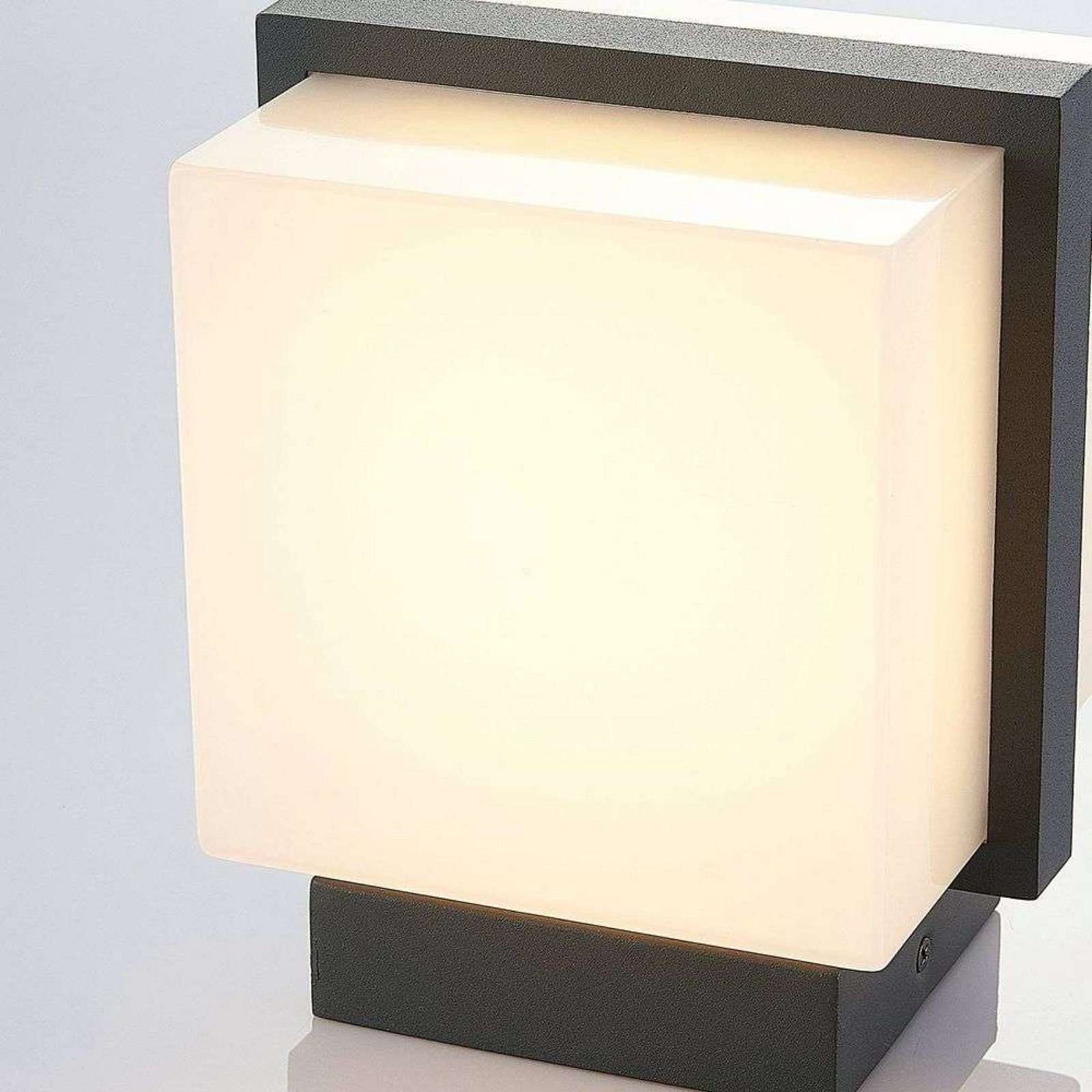 Auron LED Candeeiro de Parede Exterior Dark Grey - Lindby