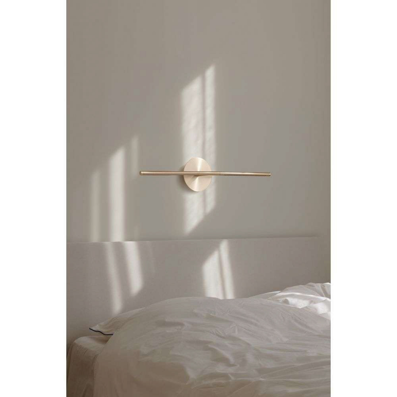 Omni Wall Lamp Brushed Brass - UMAGE