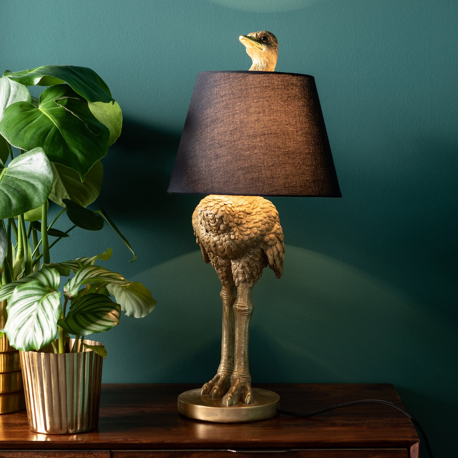 KARE Animal Ostrich table lamp with ostrich figure 