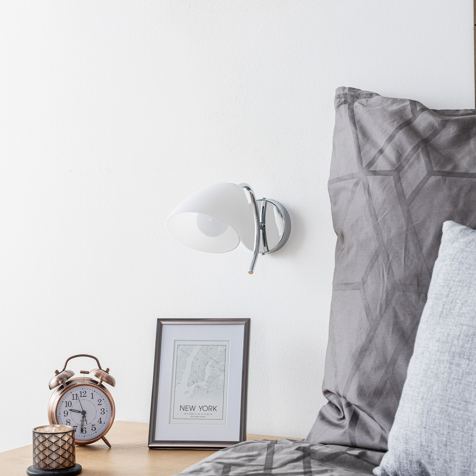 Varietta wall lamp, glass lampshade, chrome