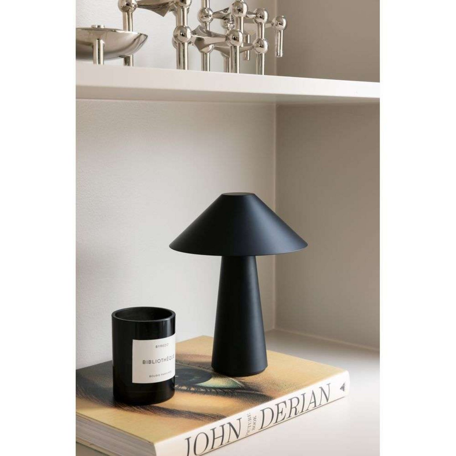 Globen Lighting Akku-Tischleuchte Cannes, schwarz 26 cm IP44 Globen Lighting Akku-Tischleuchte Cannes, schwarz 26 cm IP44