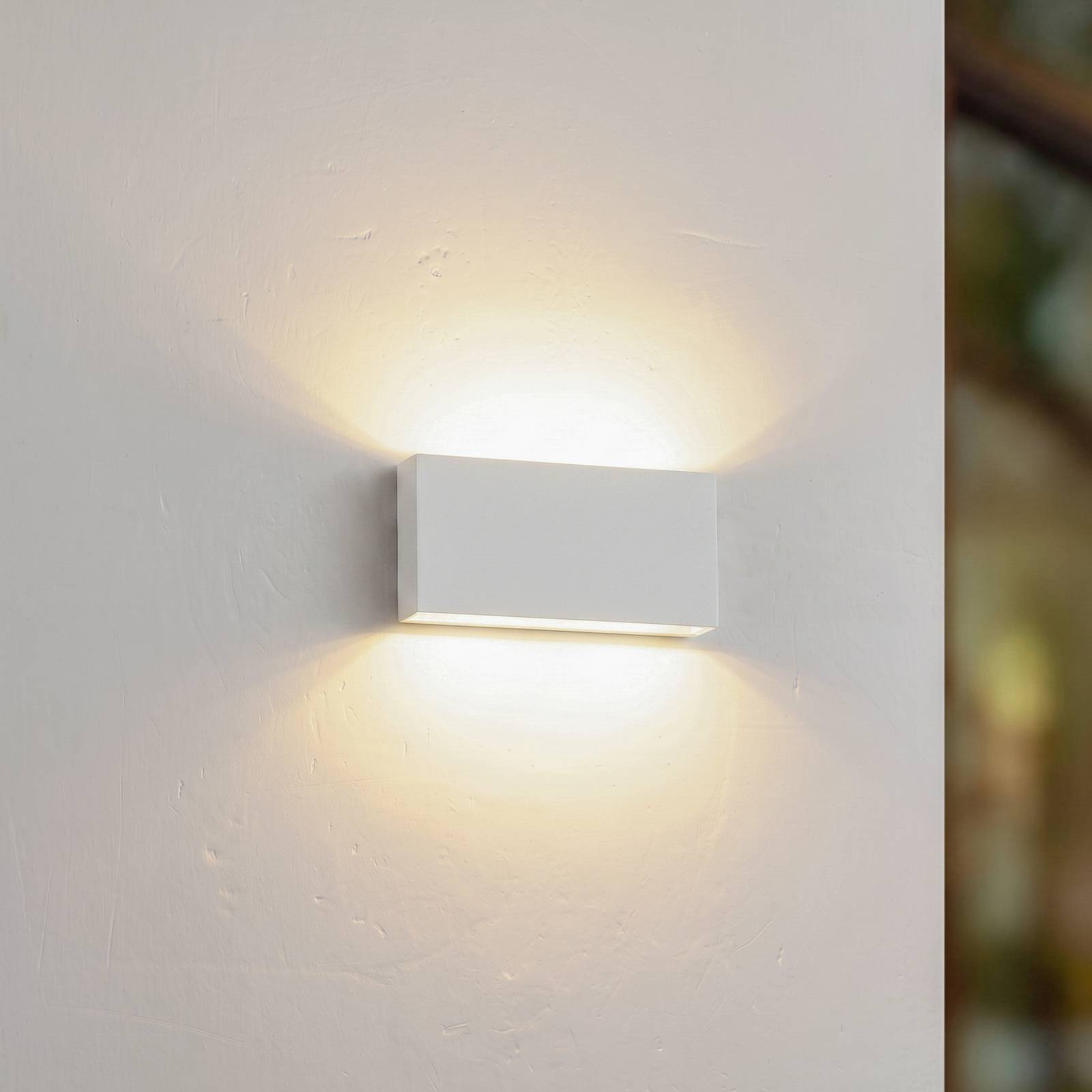Lindby Lucande LED buiten wandlamp Jarte, 20 cm, wit, IP65