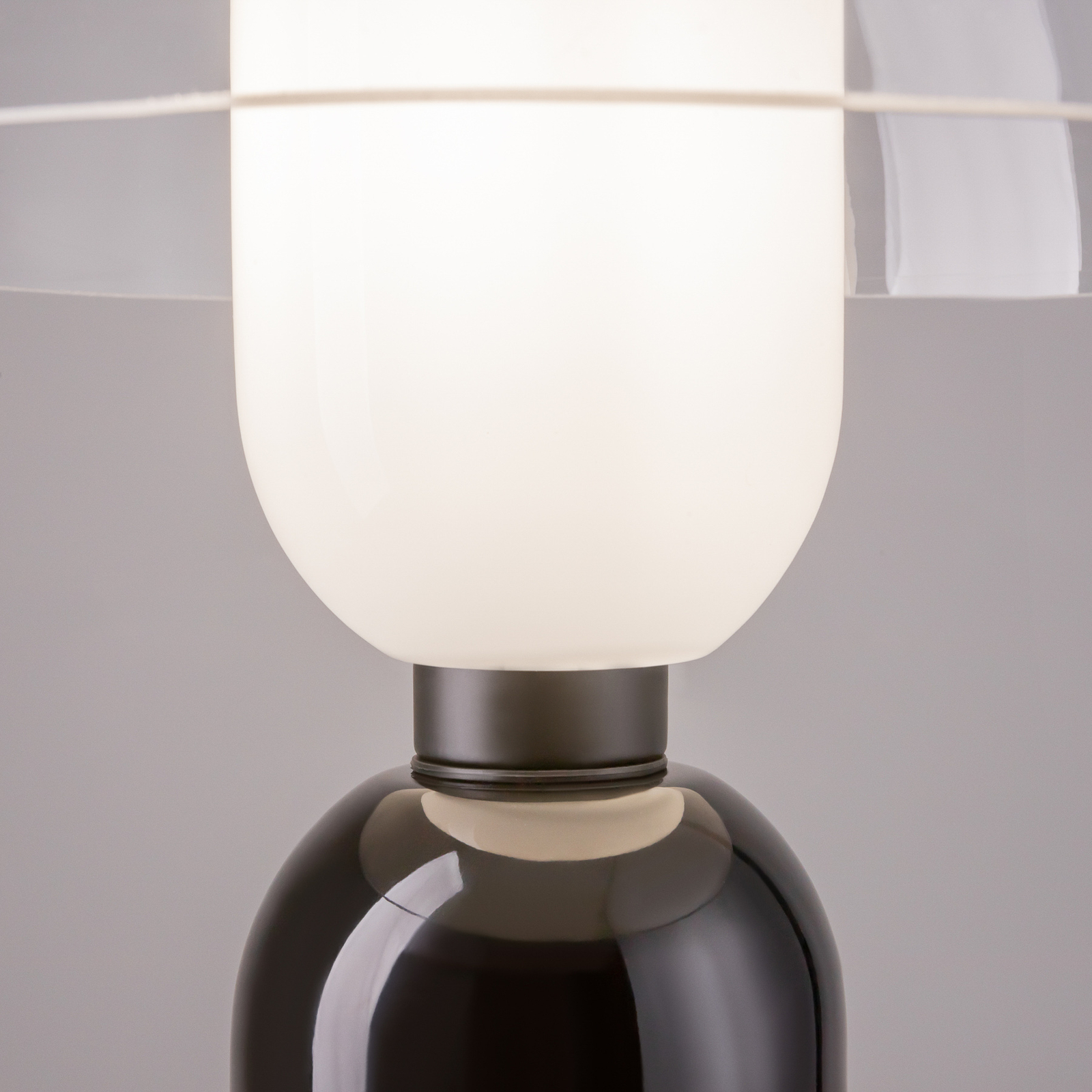 Maytoni Memory table lamp, black, height 42 cm, ceramic