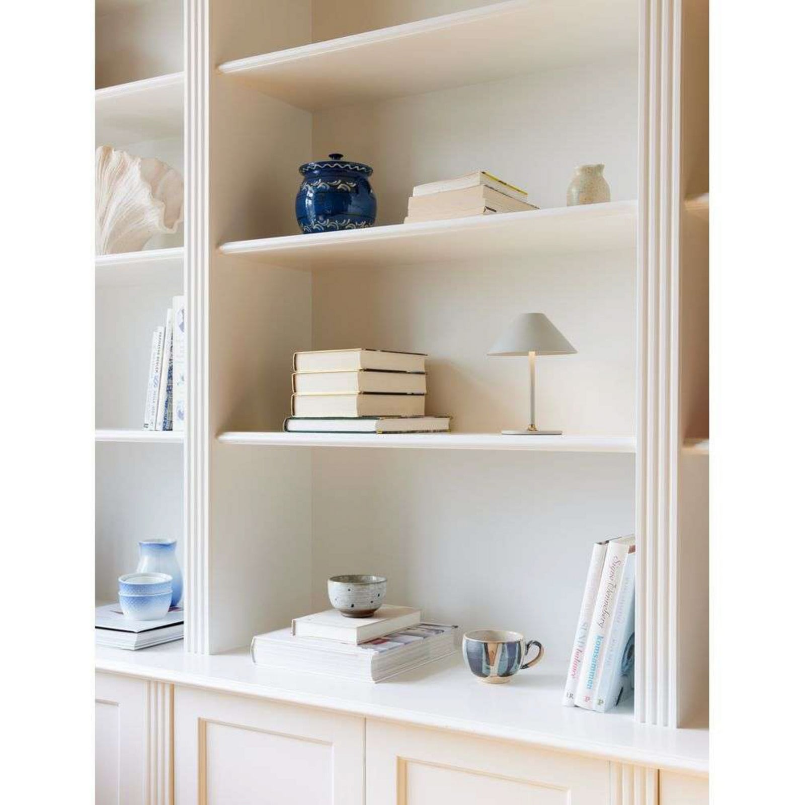 Hygge Portable Tischleuchte Creme Halo Design - Schlafzimmer - Metall
