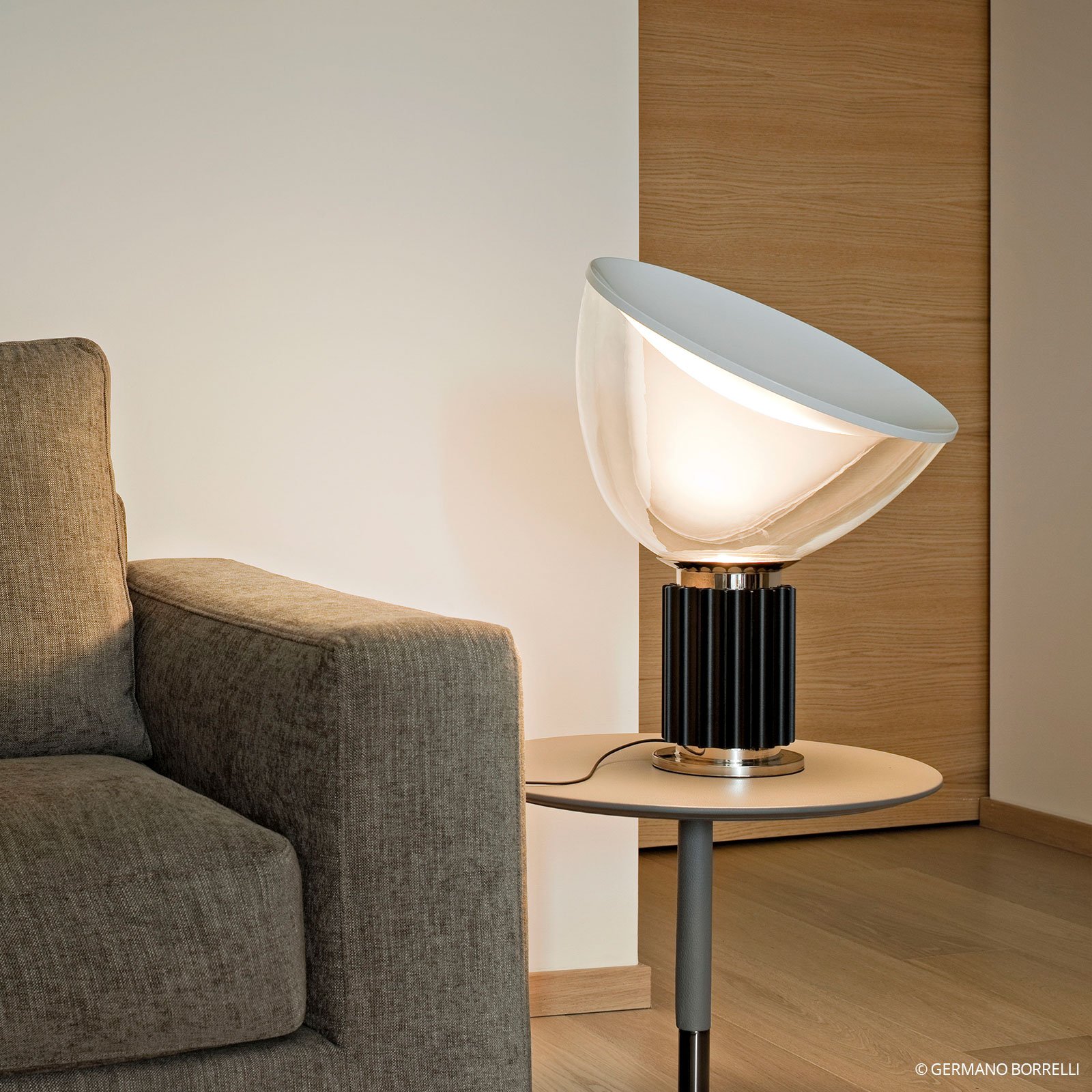 Taccia LED Lampe de Table Small Black - Flos
