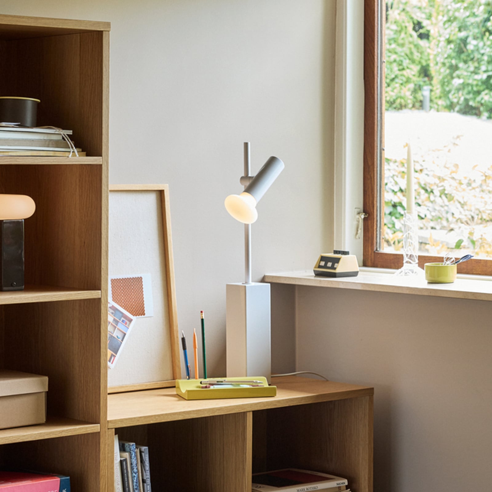 SET bordslampa ljusgrå, höjd 60 cm – Hübsch