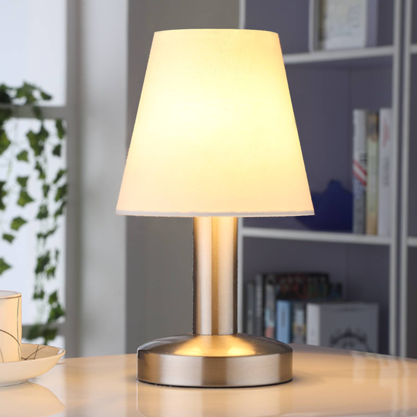Zdjęcia - Lampa stołowa Lindby Lampka nocna Hanno z białym abażurem 