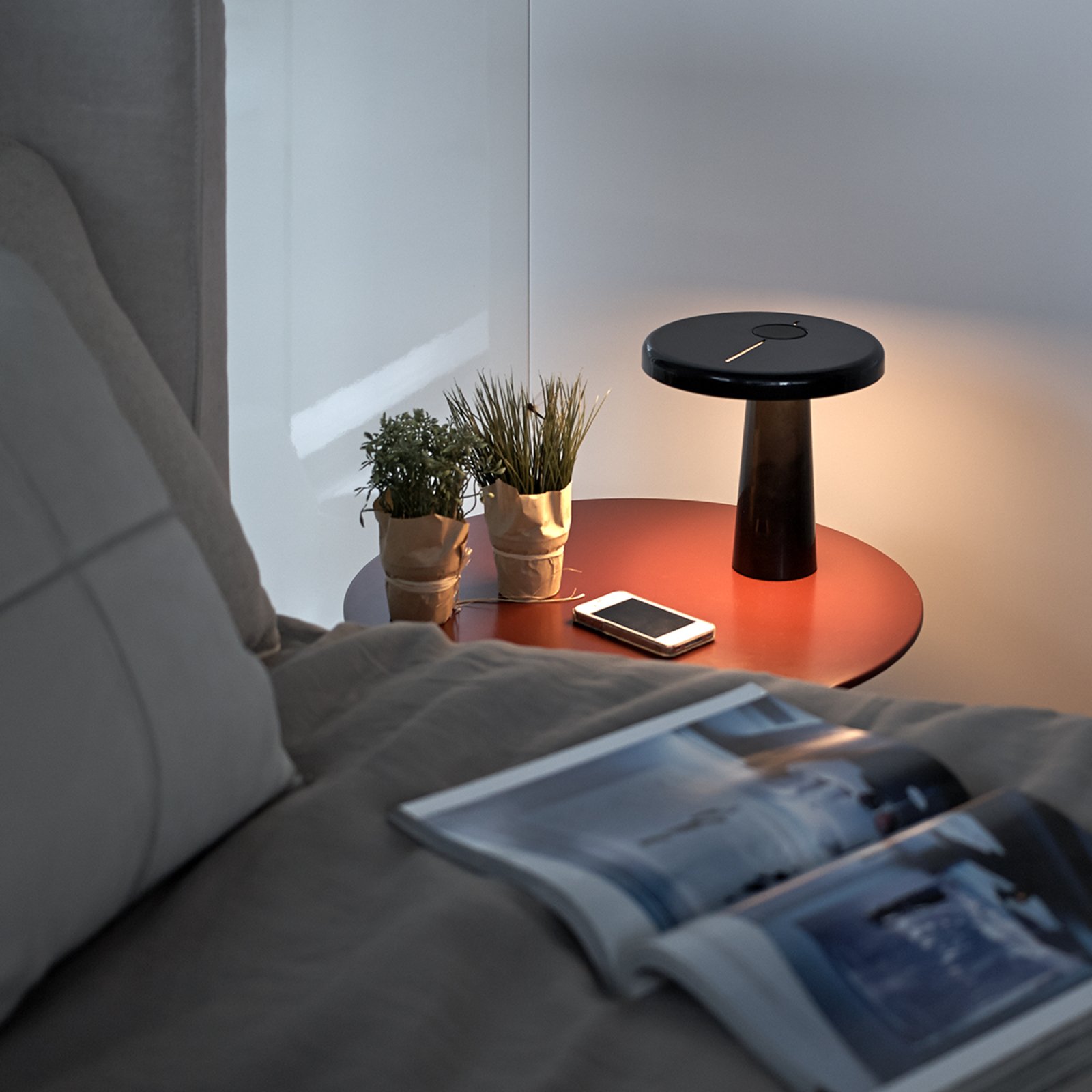 Martinelli Luce Hoop - Επιτραπέζιο φωτιστικό LED σε μαύρο χρώμα