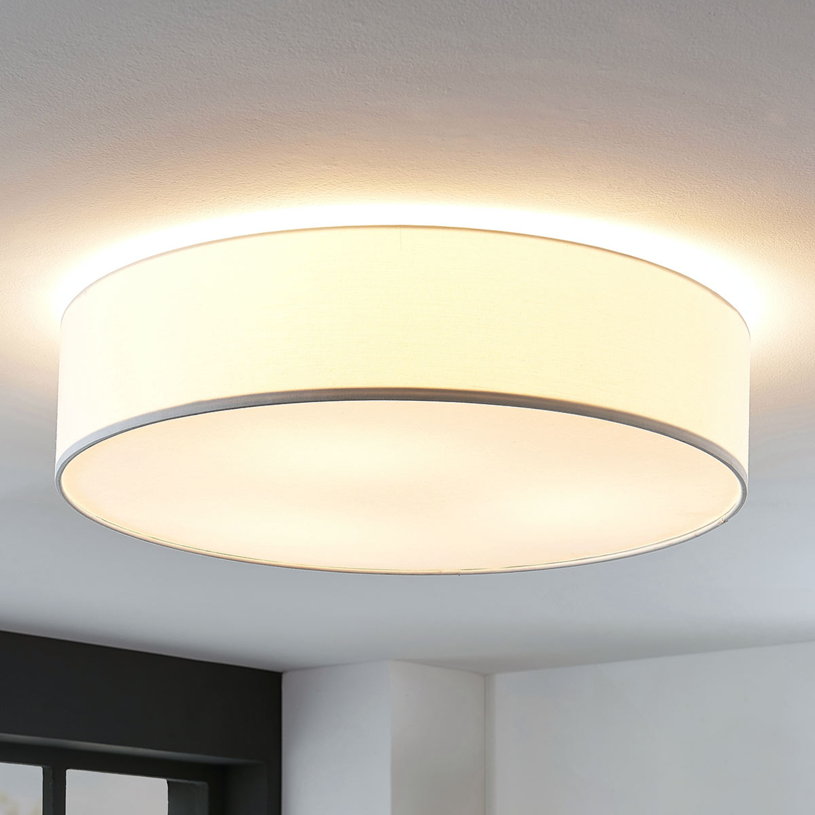 Látková stropná lampa Gordana biela, 57 cm