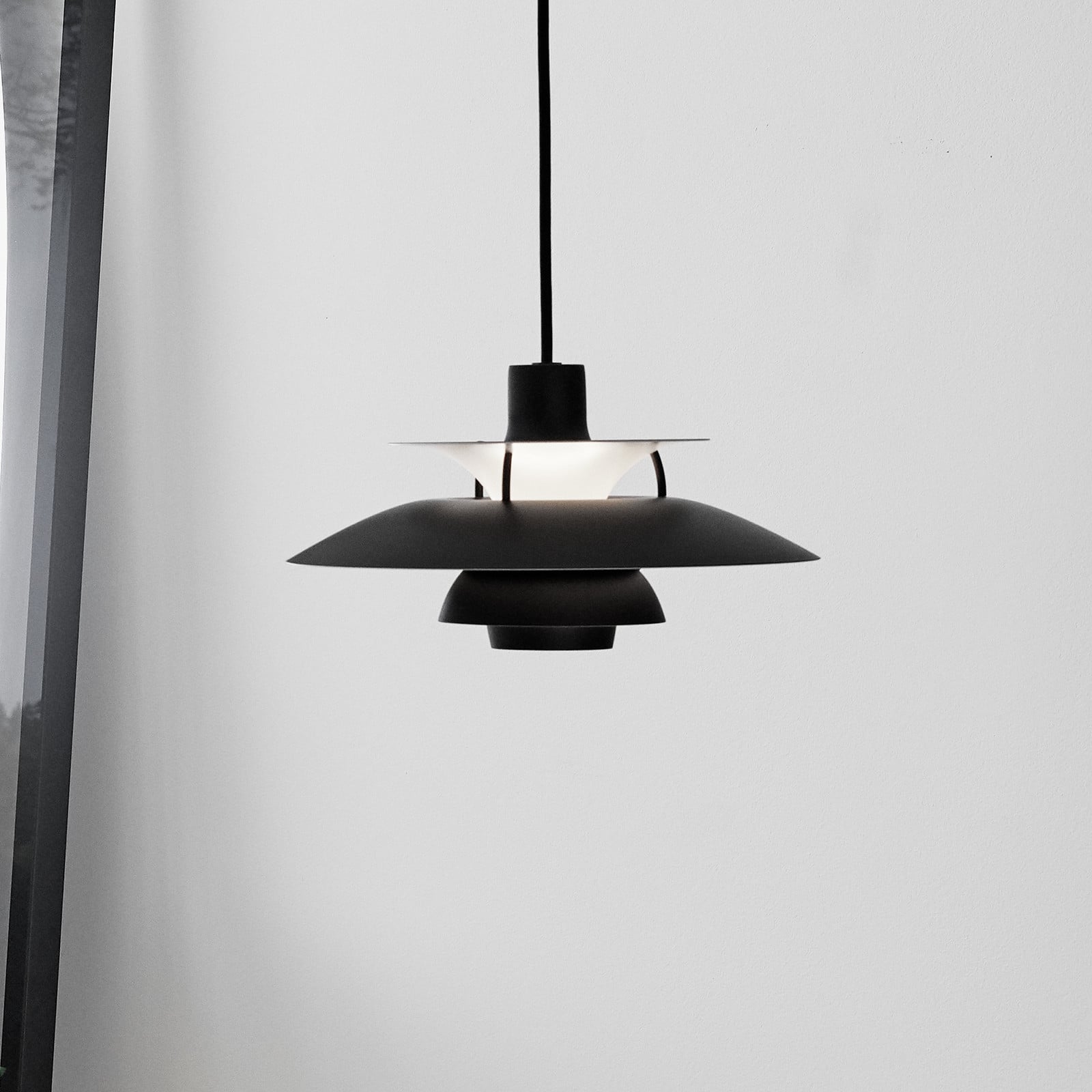 Louis Poulsen PH 5 Mini pendul monocrom negru - Camera de zi / sufragerie - design - Metal