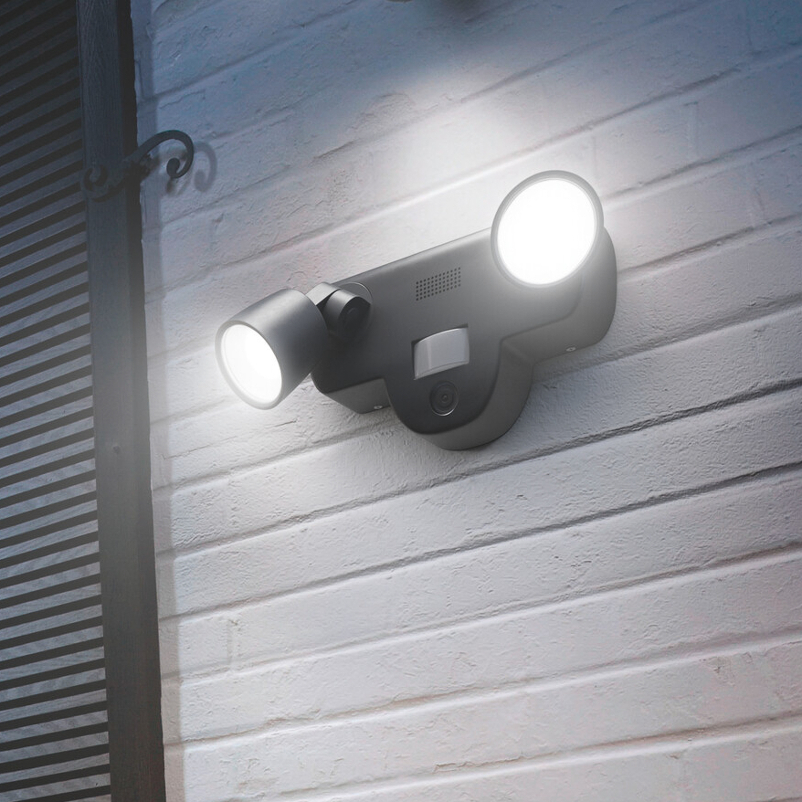 LEDVANCE SMART+ Multispot Cam outdoor wall light