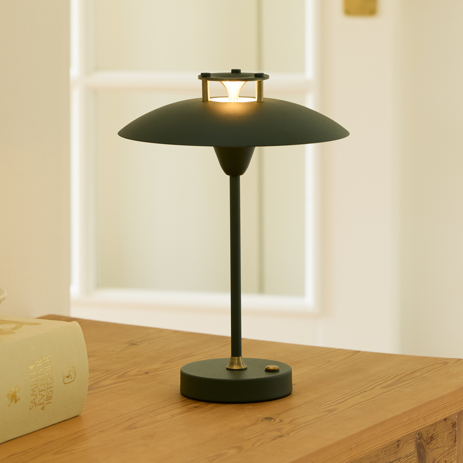 Candeeiro de mesa recarregável MINI STEPP 1-2-3, verde, IP44 - Halo Design