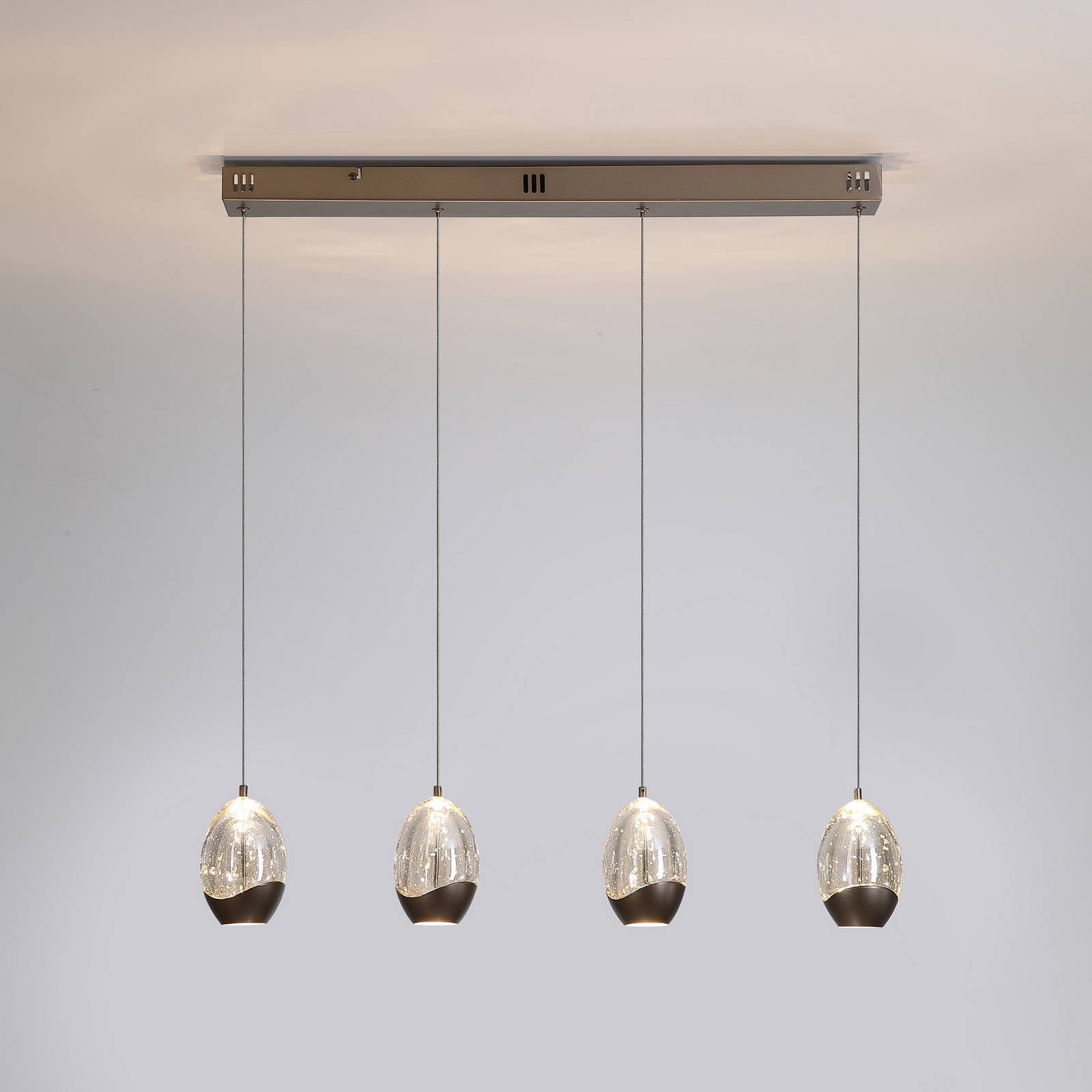 Lampa wisząca LED Seeds, kolor kremowy, długość 75 cm, szkło 4-punktowa.