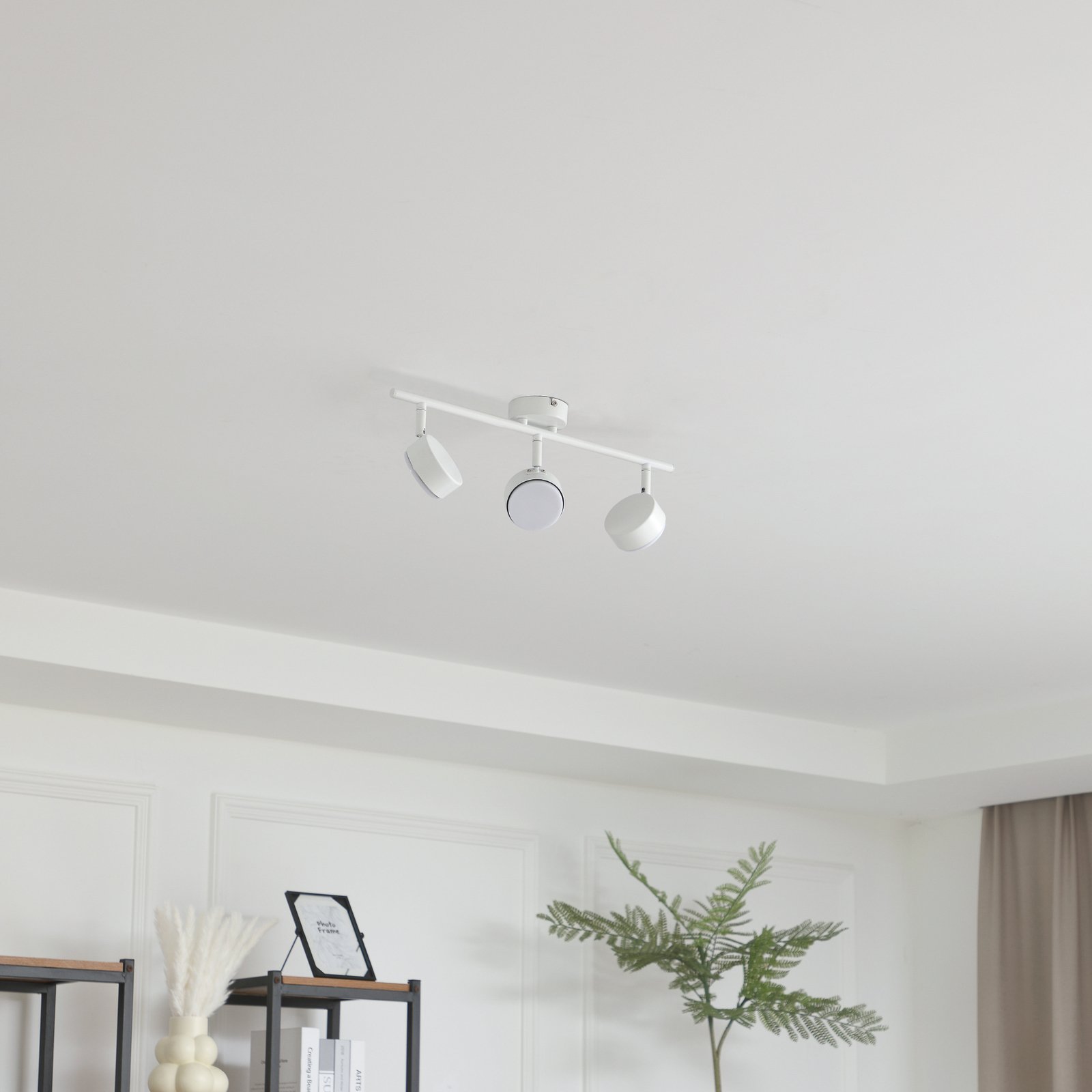 Lindby taklampa Jyla, 3 lampor, matt vit