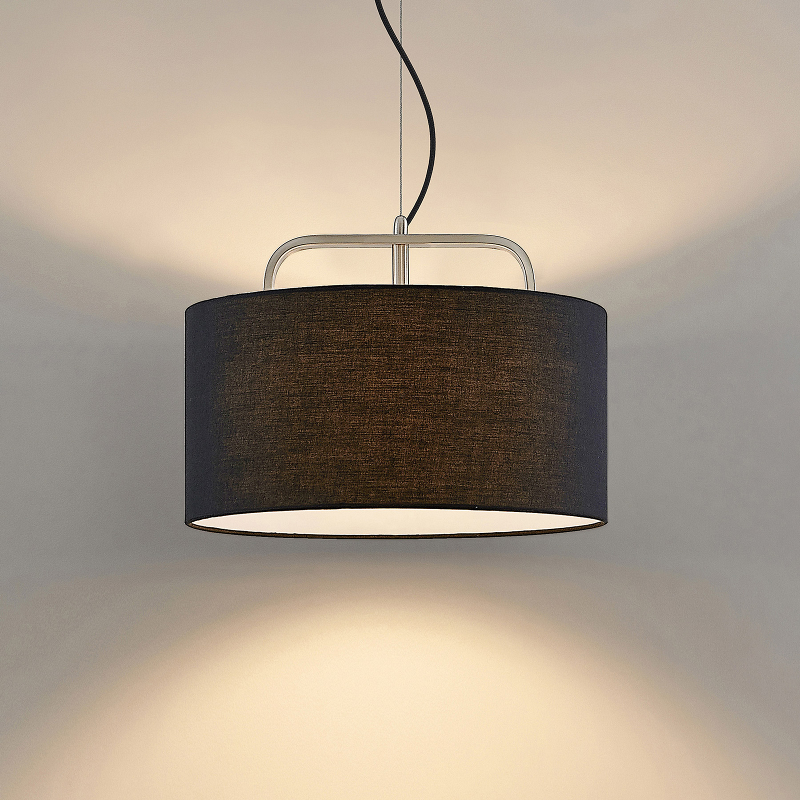 Lindby Jevanna hængelampe, 1 lyskilde, sort