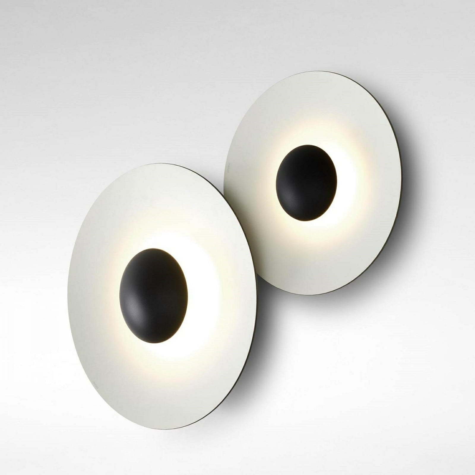 Ginger 60 C V&auml;gglampa Wenge-White MARSET - Aluminium