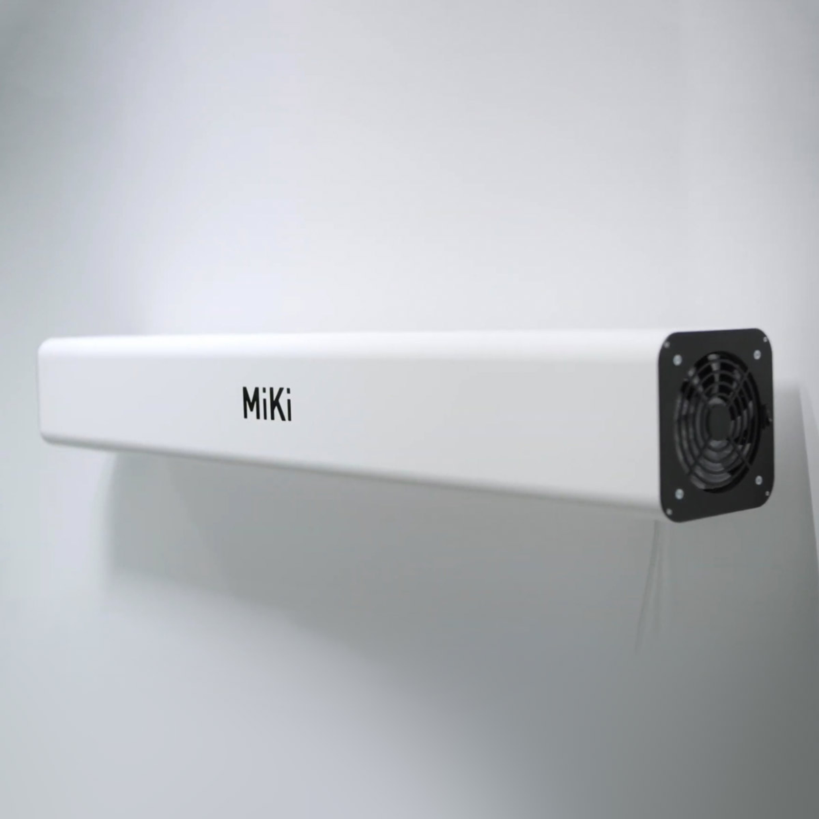 MiKi 2 UV-C air cleaner, wall installation