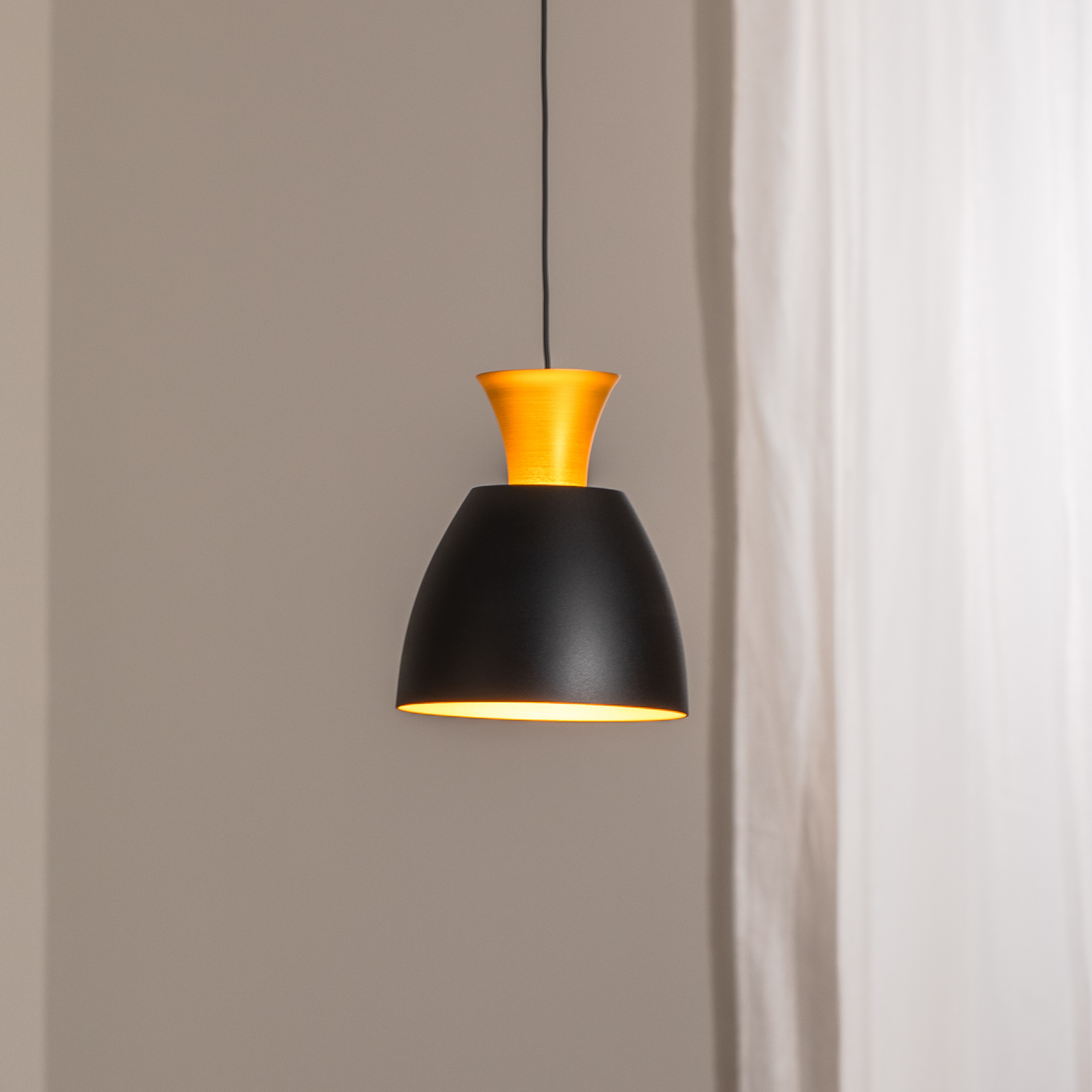 Hængelampe Studio Line 51229, sort/messing, Ø 20 cm