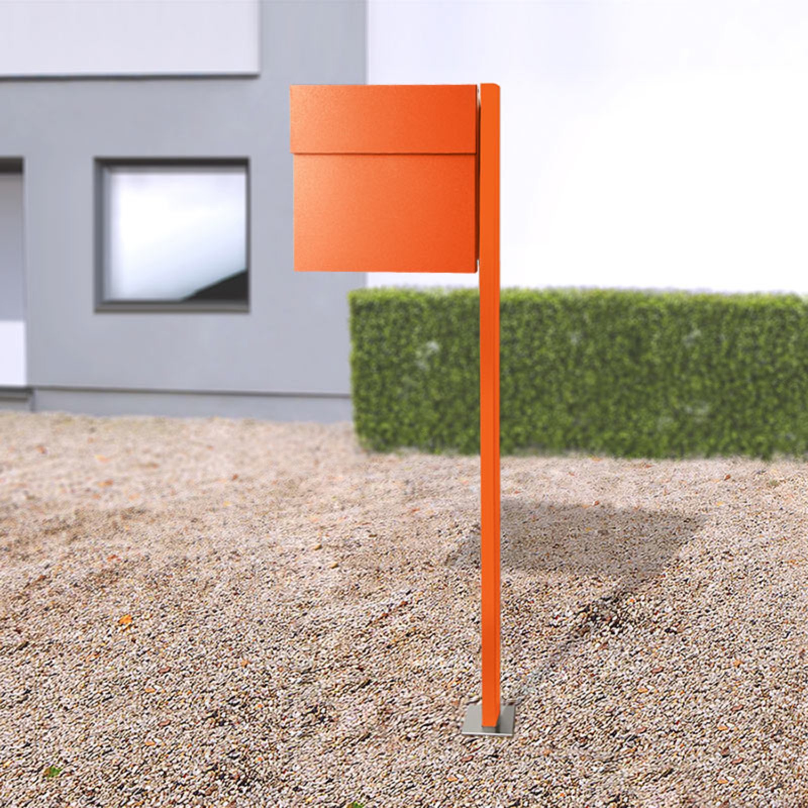 Letterman IV free-standing letterbox