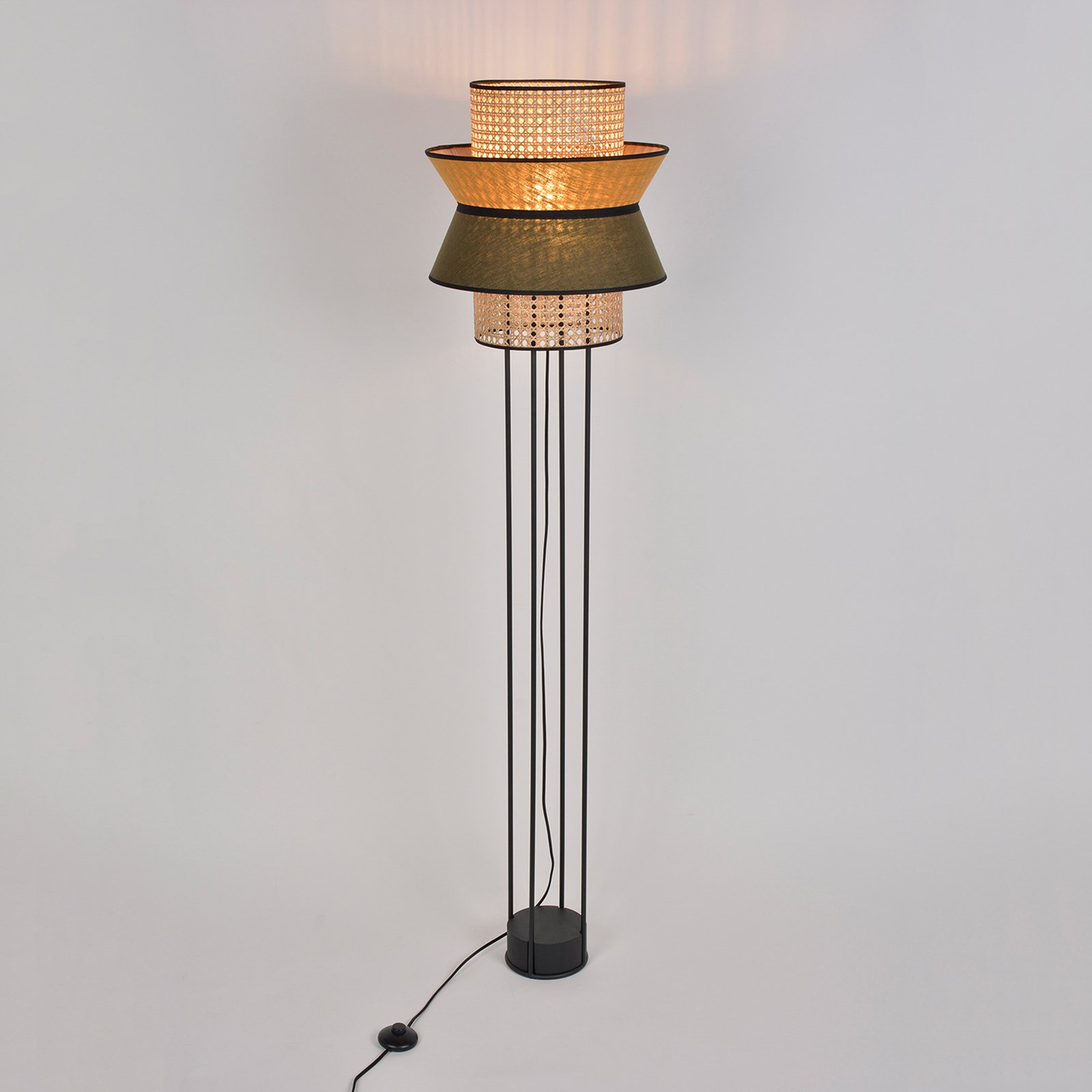Singapour DBL Stehleuchte, khaki/curry - MARKET SET Singapour DBL Stehleuchte, khaki/curry - MARKET SET