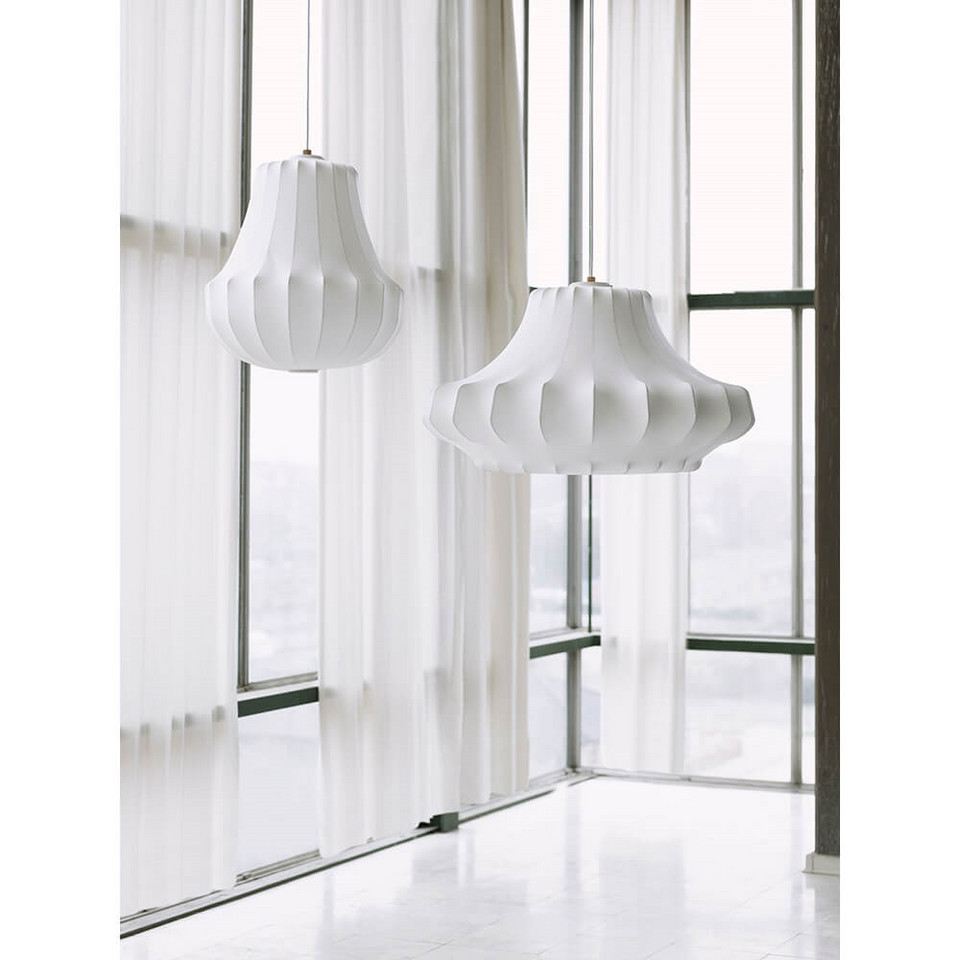 Normann Copenhagen Phantom Taklampa Medium, vit från Normann Copenhagen