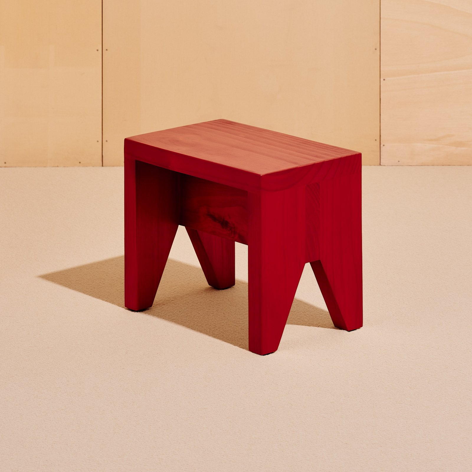 HAY Banco Manolito, madeira de pinho vermelha, 30 x 20 x 25 cm