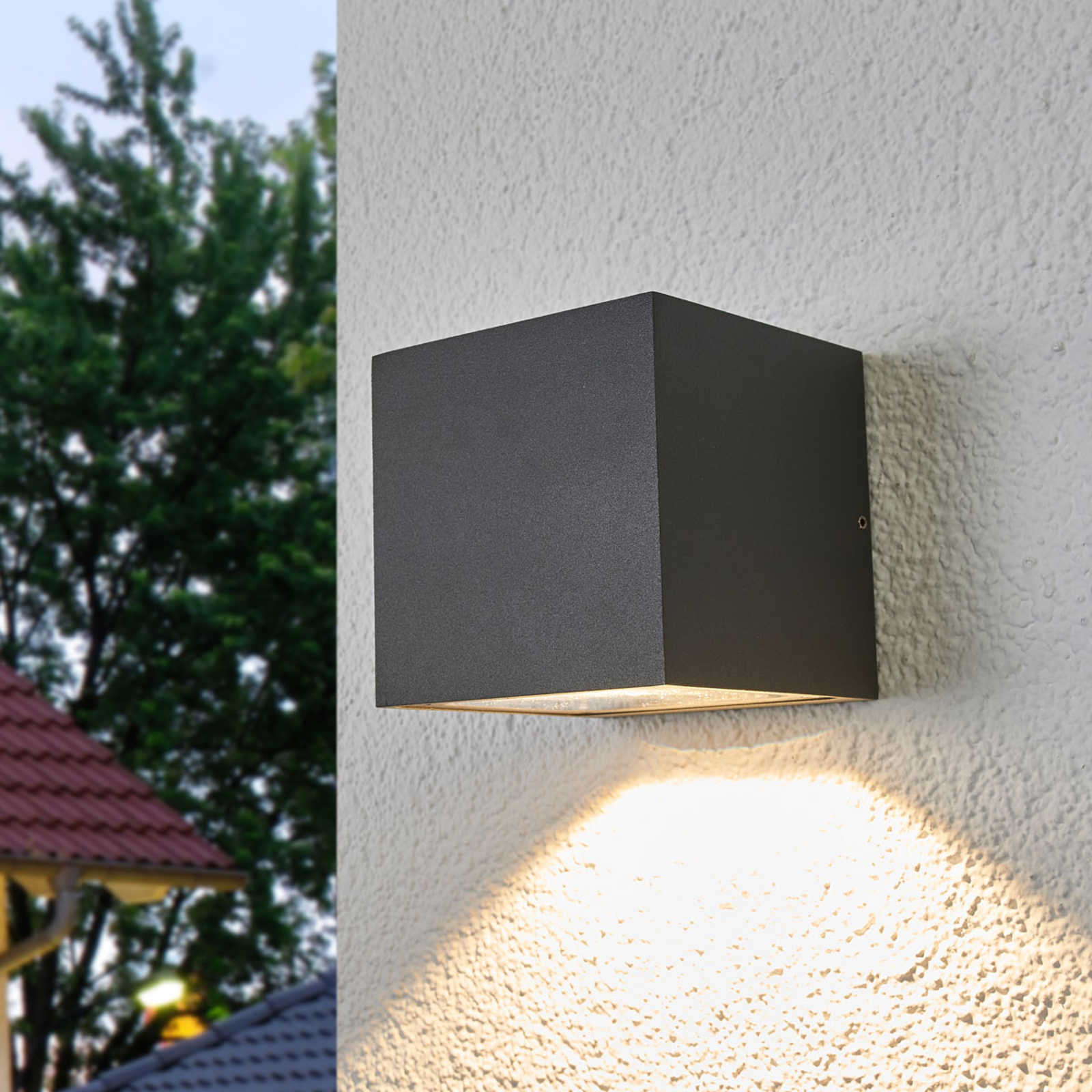 Merjem – LED-utomhusvägglampa i mörkgrå
