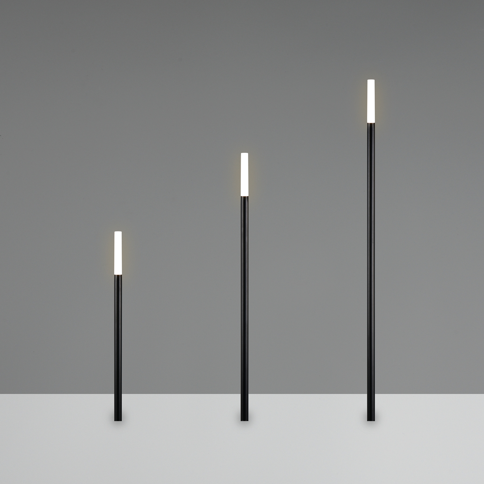 Lampă LED cu țeapă STICK, negru, 3 becuri, IP44, ștecher
