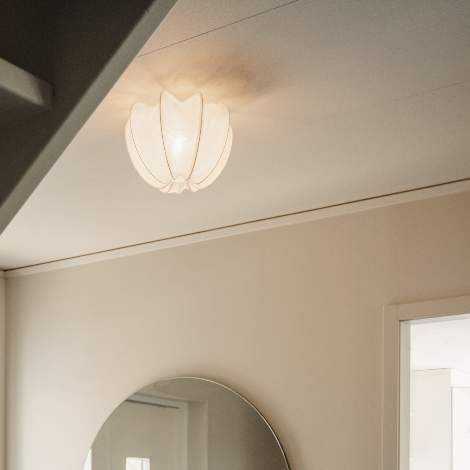 Stropné svietidlo Anna, biele, ľanové, Ø 30 cm - Watt & Veke