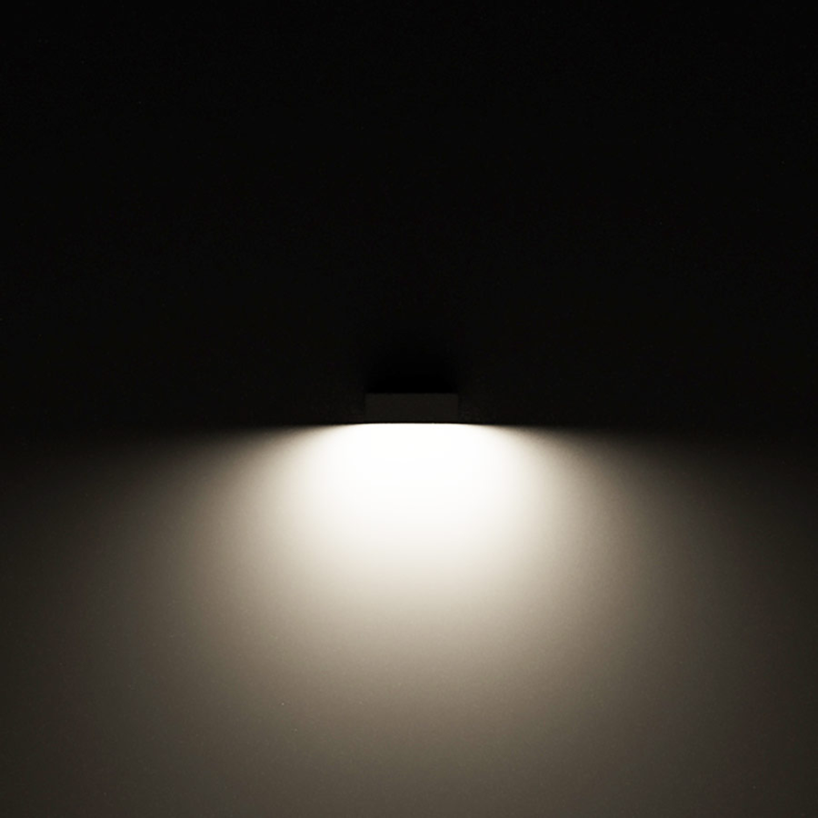 303554 LED wall lamp, asymmetric look 3,000 K