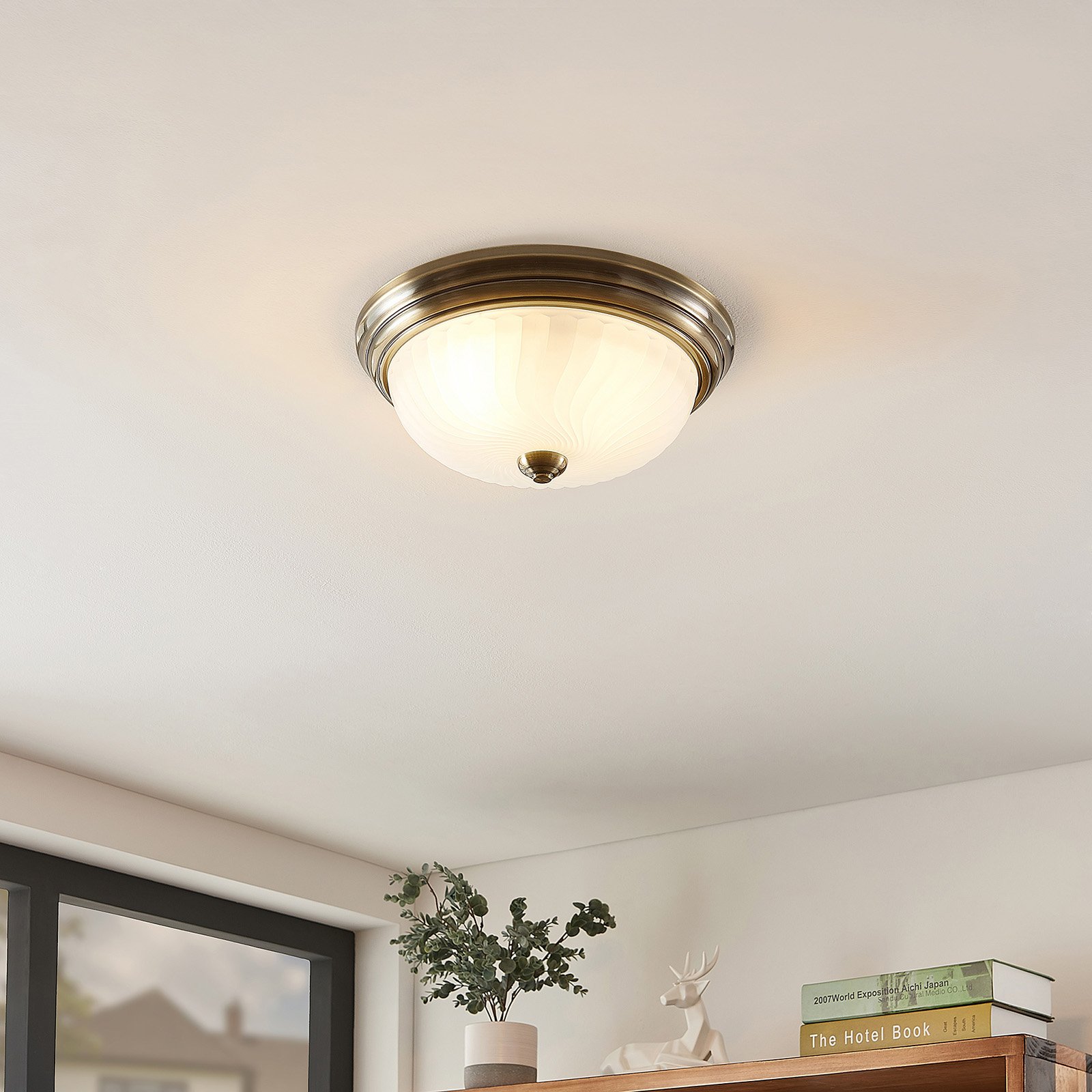 Pakka Plafonnier Opal/Antique Brass - Lindby
