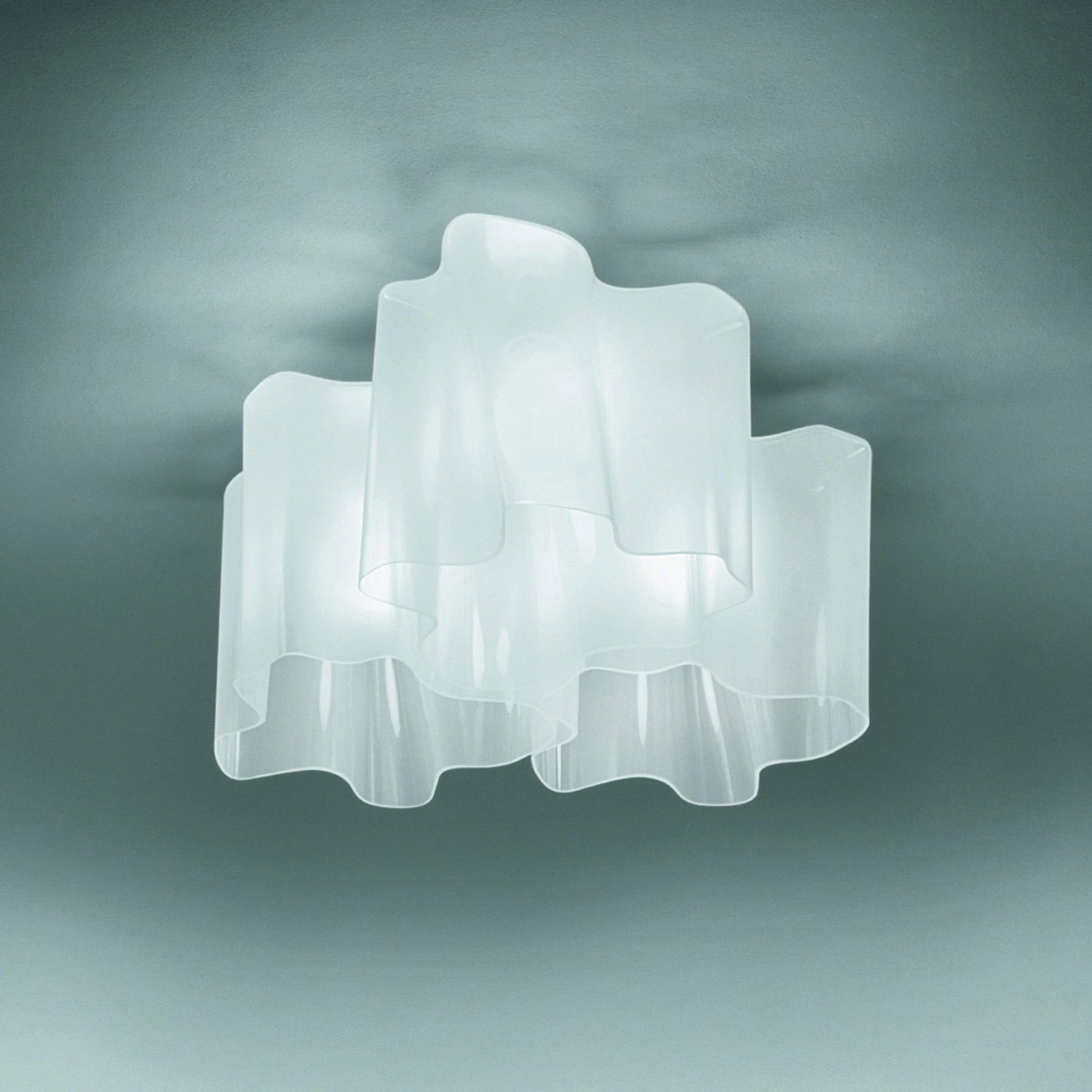 Artemide Logico ceiling lamp 3-bulb 120° 66x66 cm