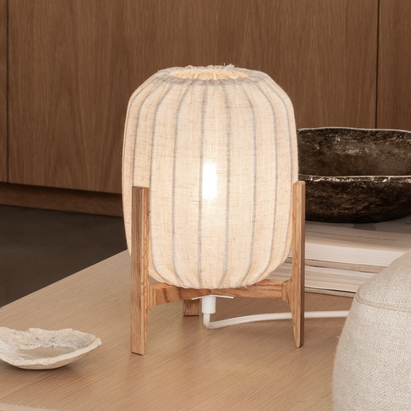 Lampe de table Prisma, chêne/beige, 24 cm, bois Watt & Veke - Salon / séjour - Design - À ampoule unique