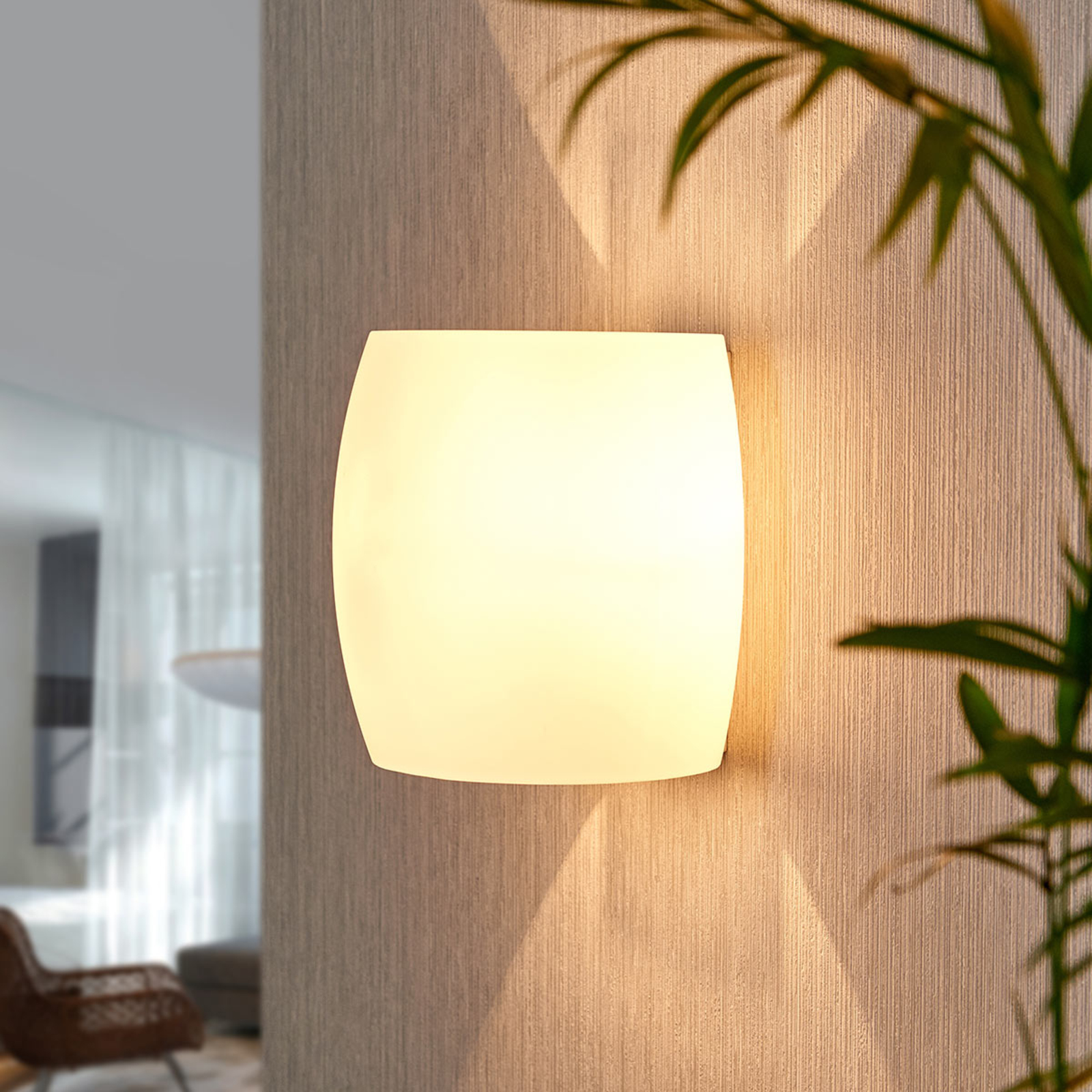 Lucande Glass wall lamp Lusine, for Bedroom, glass, metal, G9, 33 W, energy efficiency: A++, W: 15.5 cm, H: 16 cm