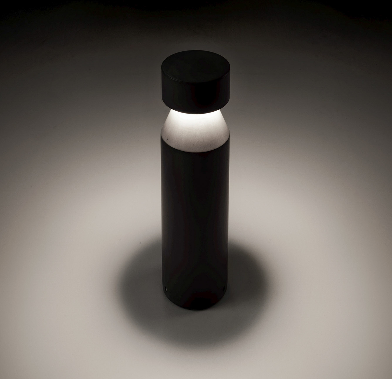 LEDS-C4 Row LED pillar light, 50 cm