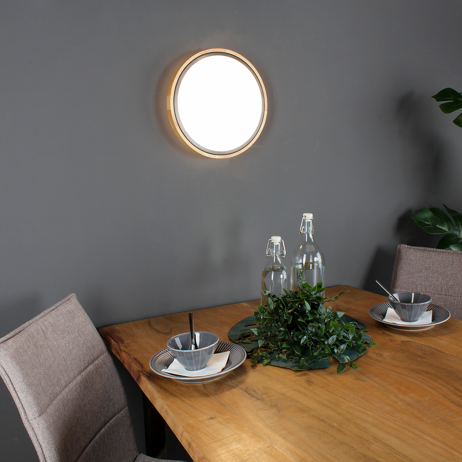Stropné svietidlo Solstar LED s dekorom dreva Ø 30,7 cm