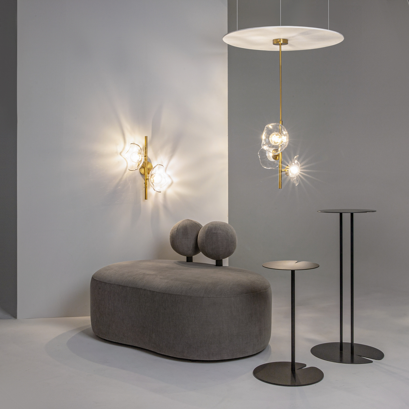 Maytoni pendant light Miracle, 3-bulb, brass-coloured, glass