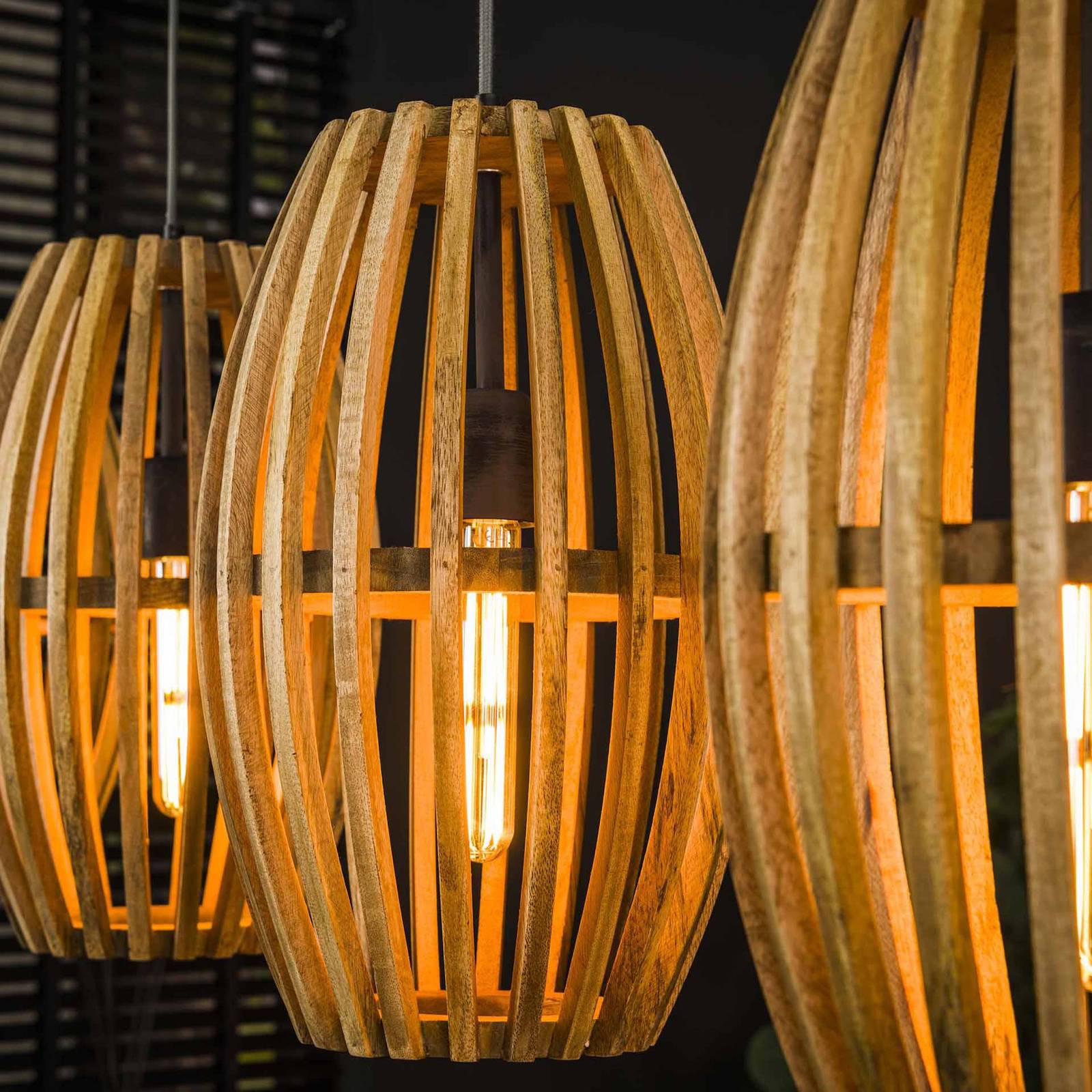 Lampa wisząca Orbit, naturalne drewno mango, długość 135 cm 4-punktowa.