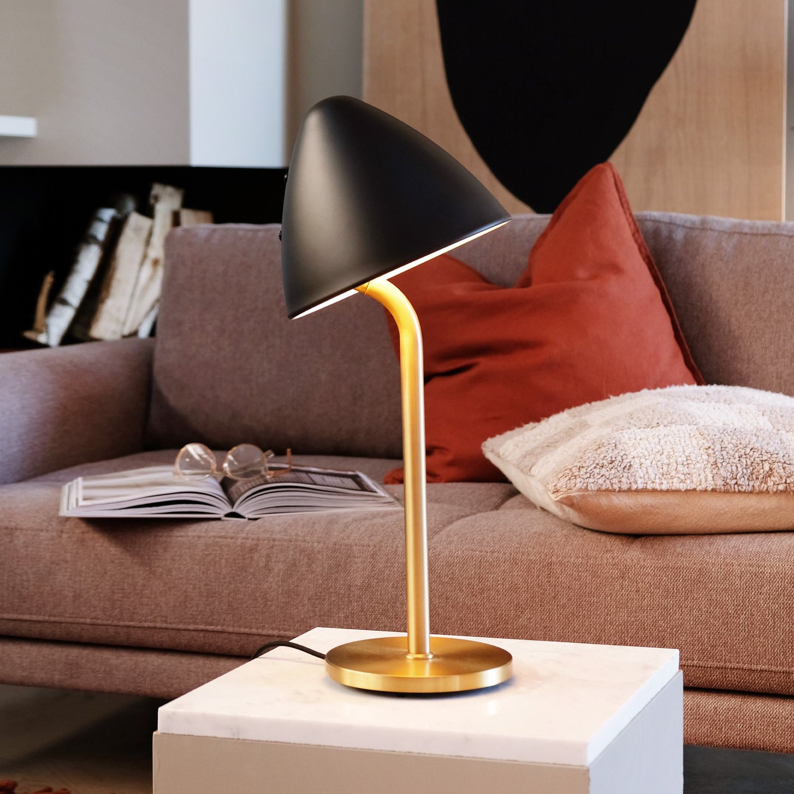 Dyberg Larsen table lamp Oulu, black/brass, height 47 cm