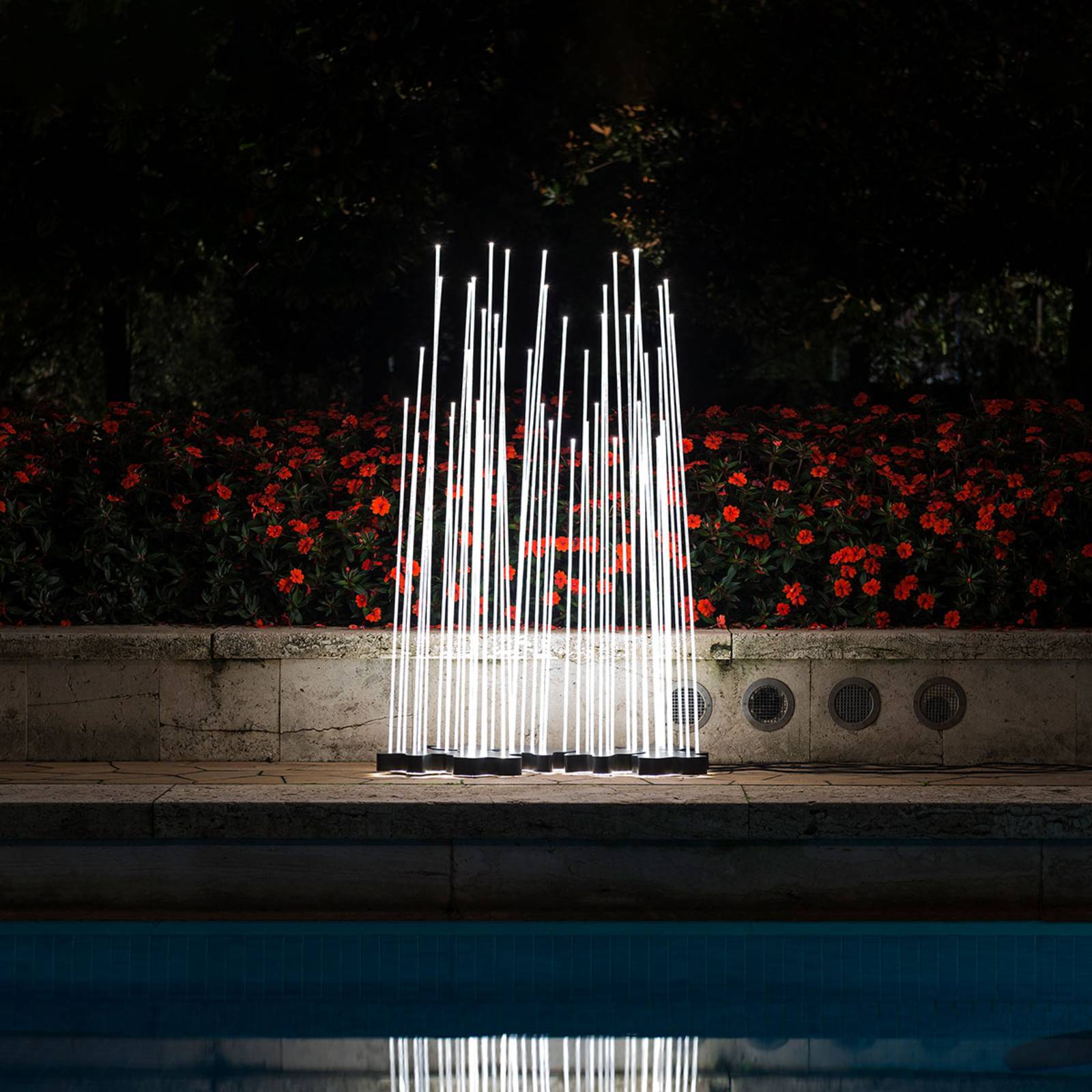 Lampa stojąca LED Artemide Reed Triple IP67
