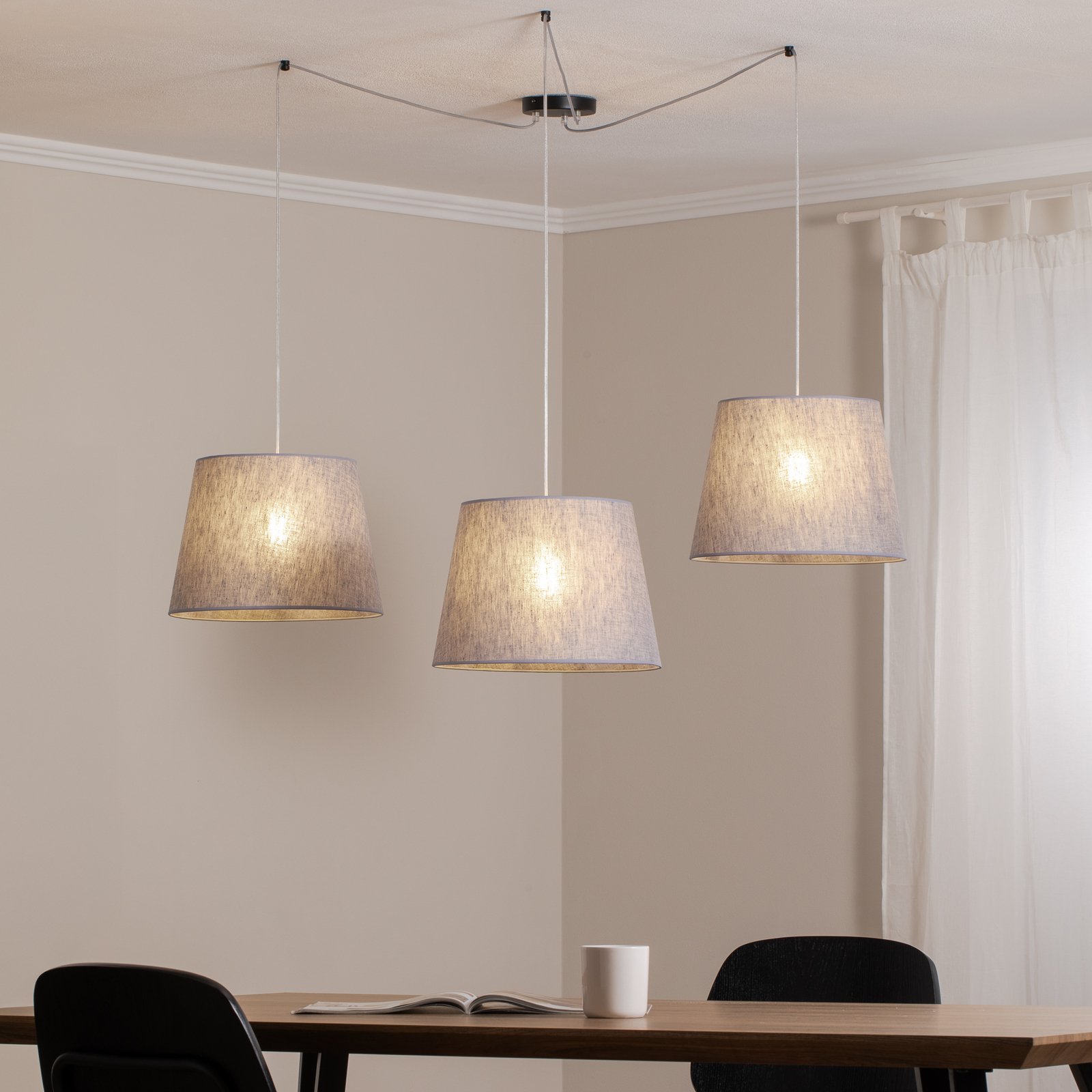 Suspension Ascot, gris, tissu, 3 lampes, décentré
