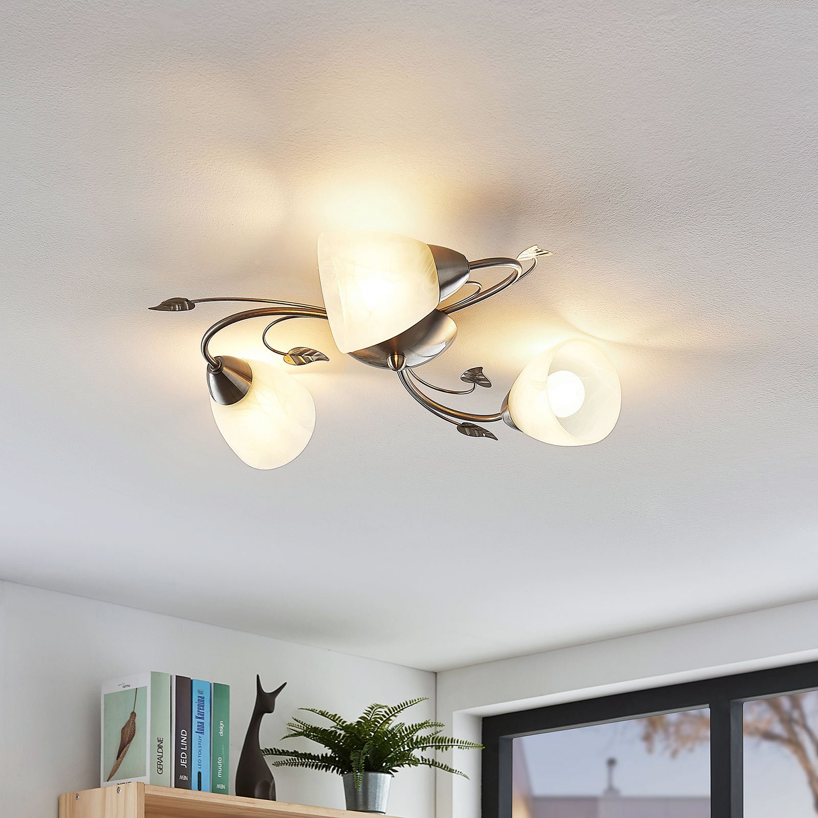 Lindby Deckenleuchte Yannie, 3-flg., 50cm, nickel/weiß, Glas