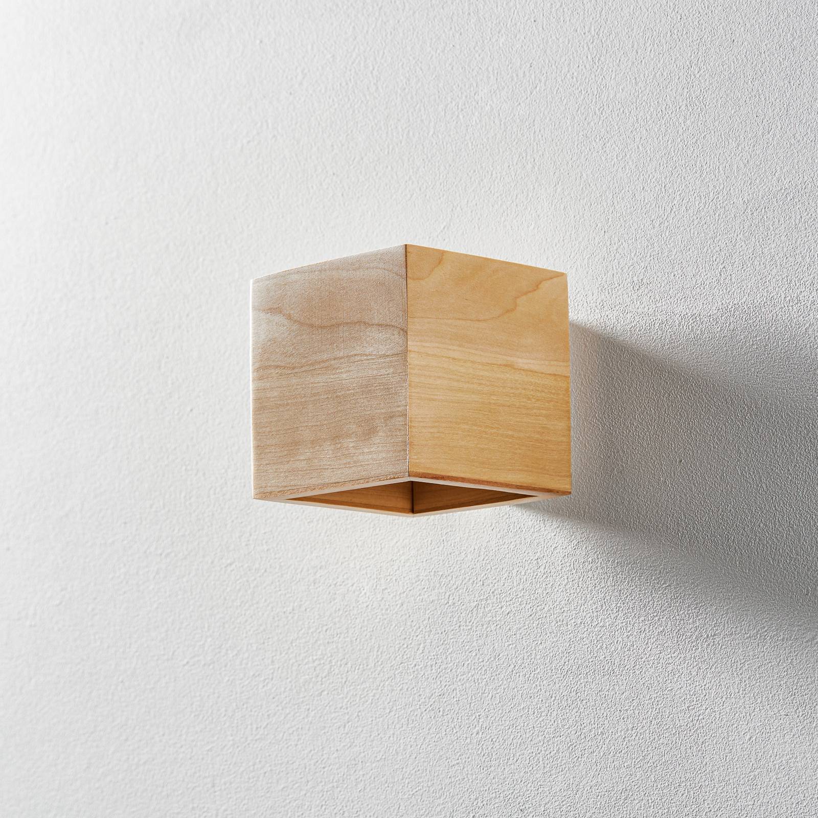 Nástenné svetlo Ara ako drevená kocka