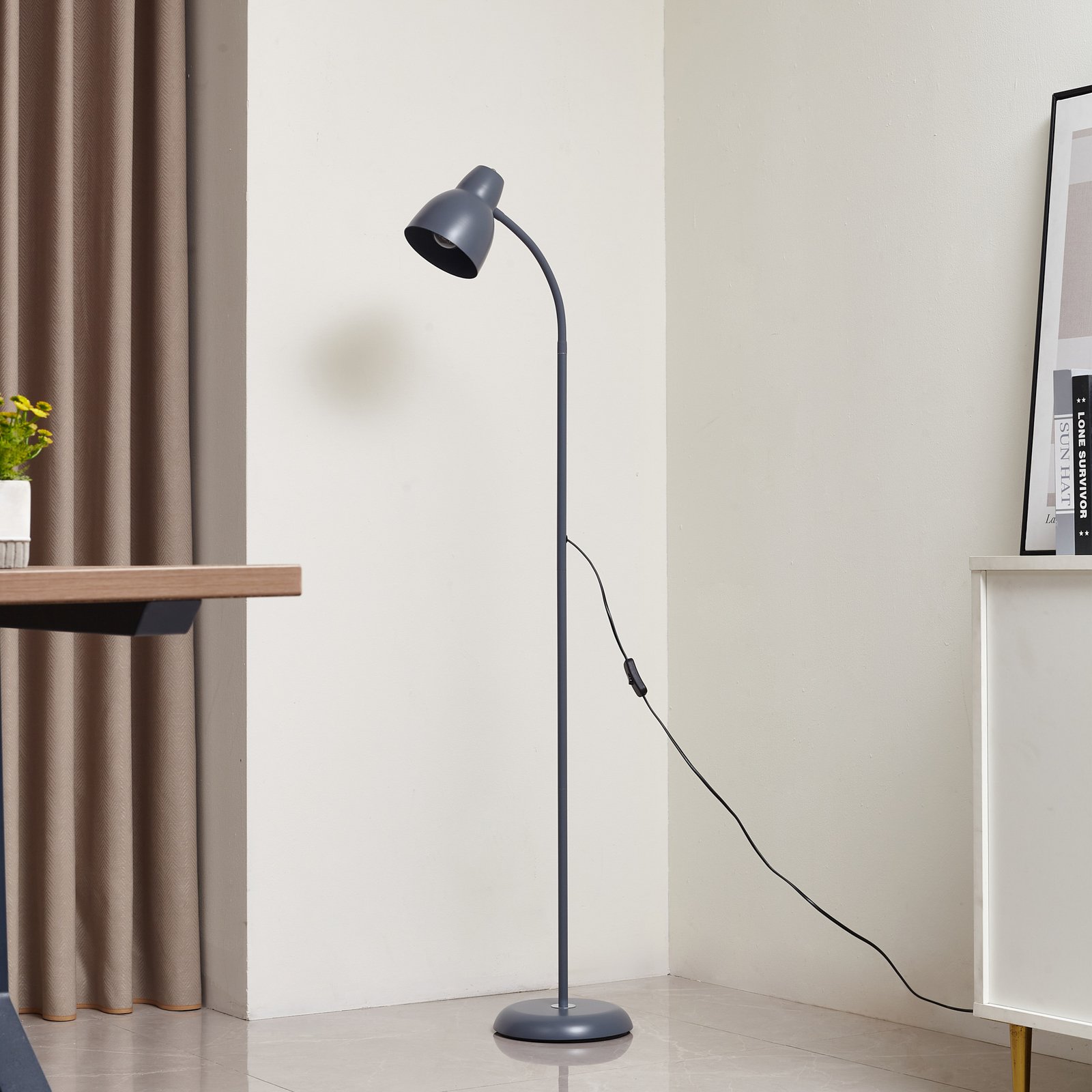 Lindby floor lamp Tebbi, blue, metal, height 150 cm