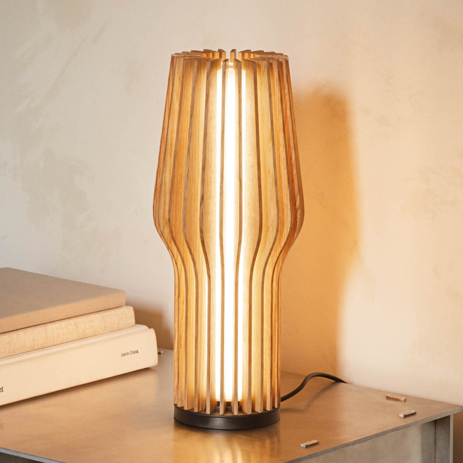 Radiant Portable Tischleuchte Oak - Eva Solo